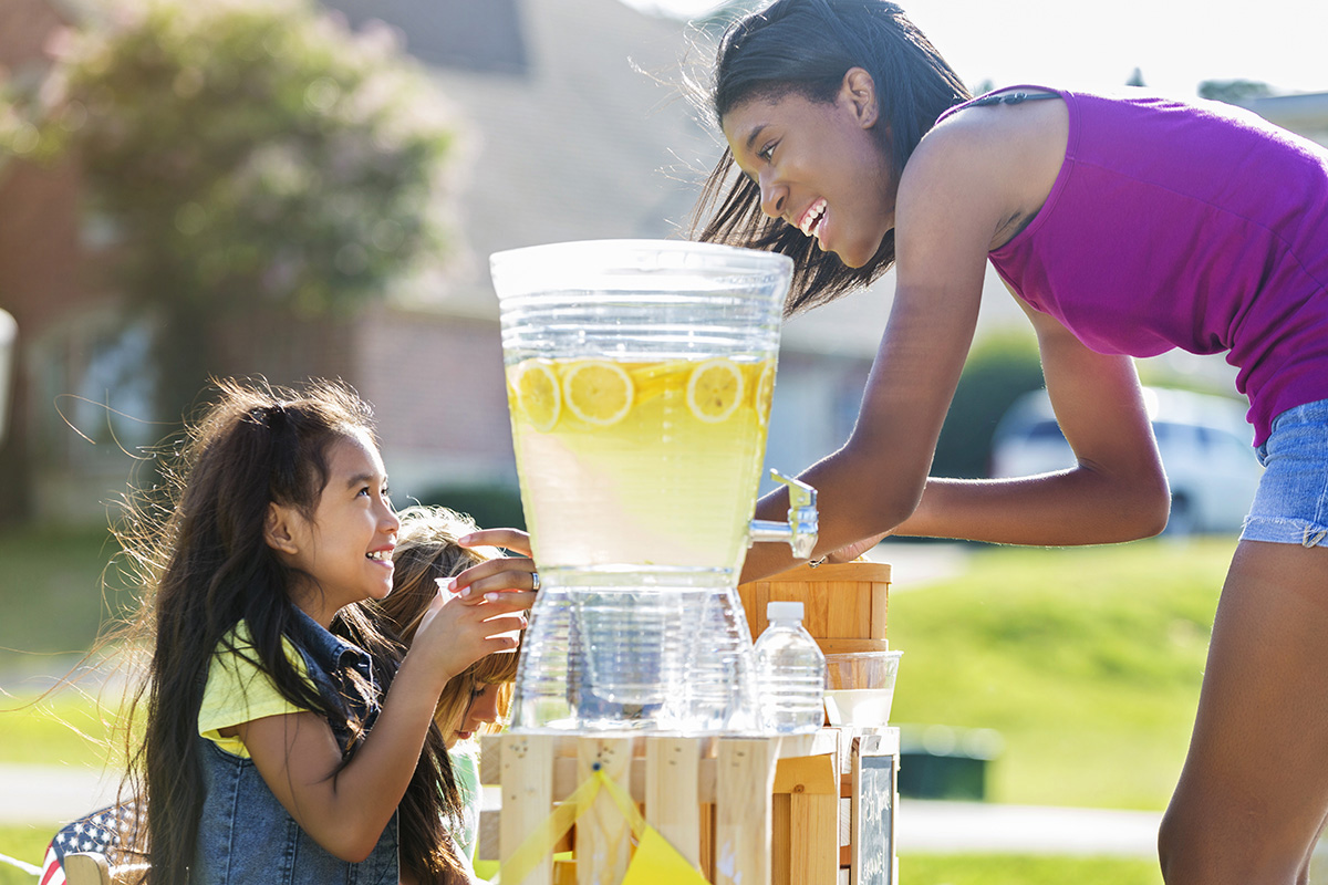 Family Fun Here At Kingston Pointe Apartments in Knoxville, Tennessee