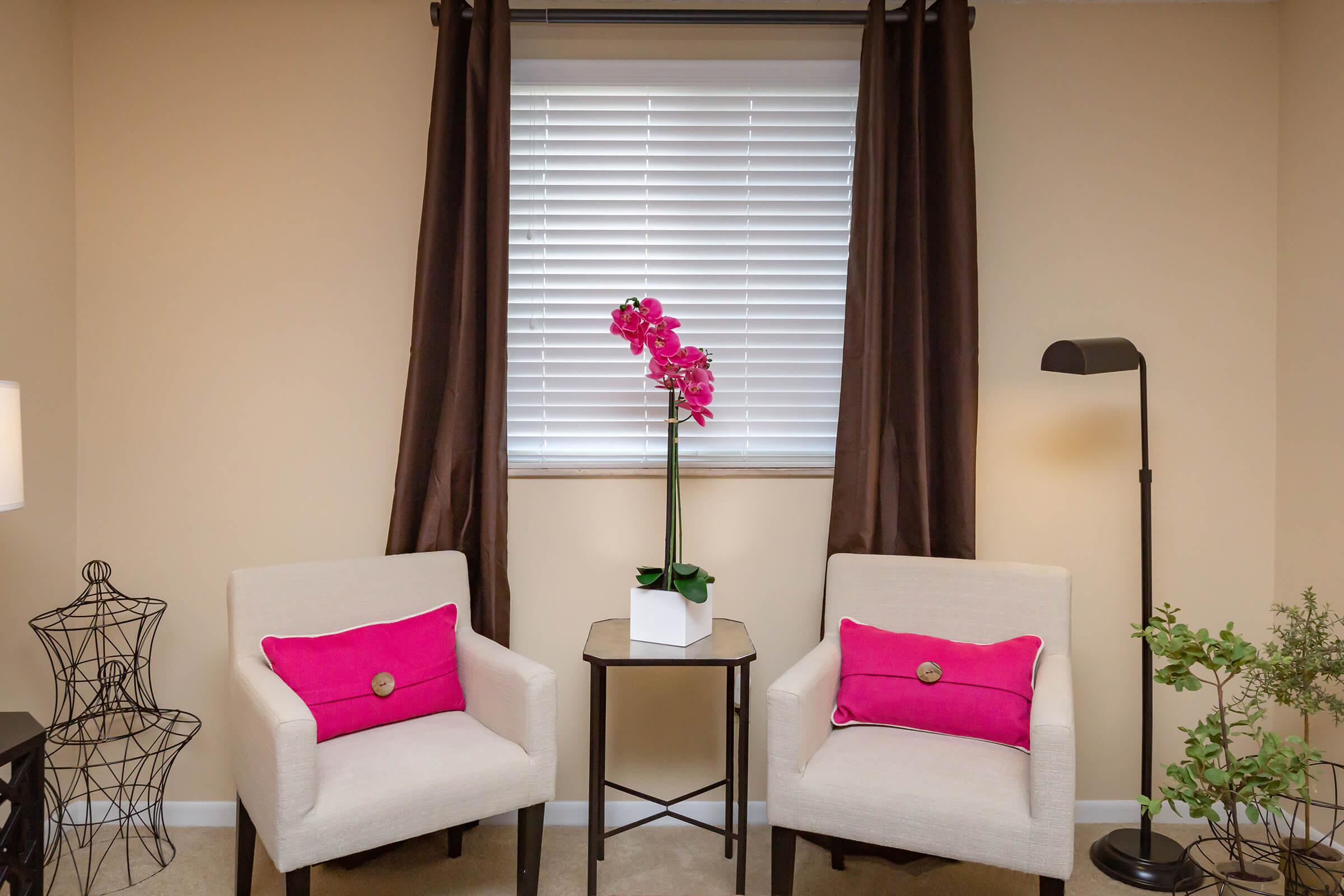 Kick Back & Relax Here at Kingston Pointe Apartments in Knoxville, Tennessee