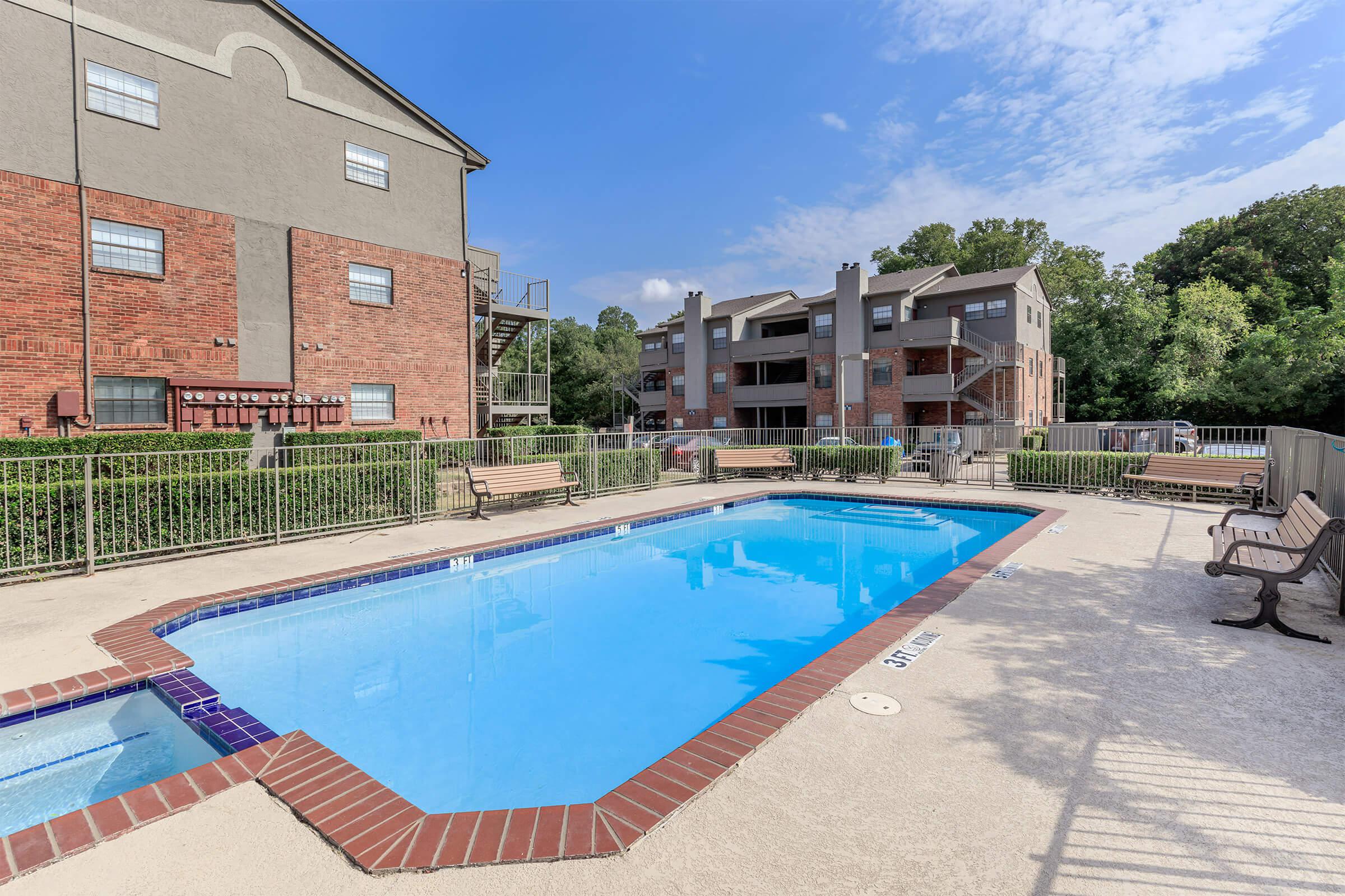 a pool outside of a building