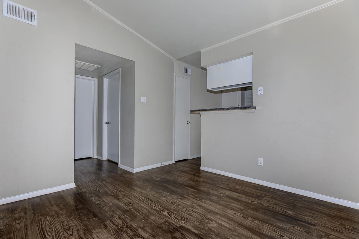 LAMINATE FLOORS AT SAWGRASS APARTMENTS