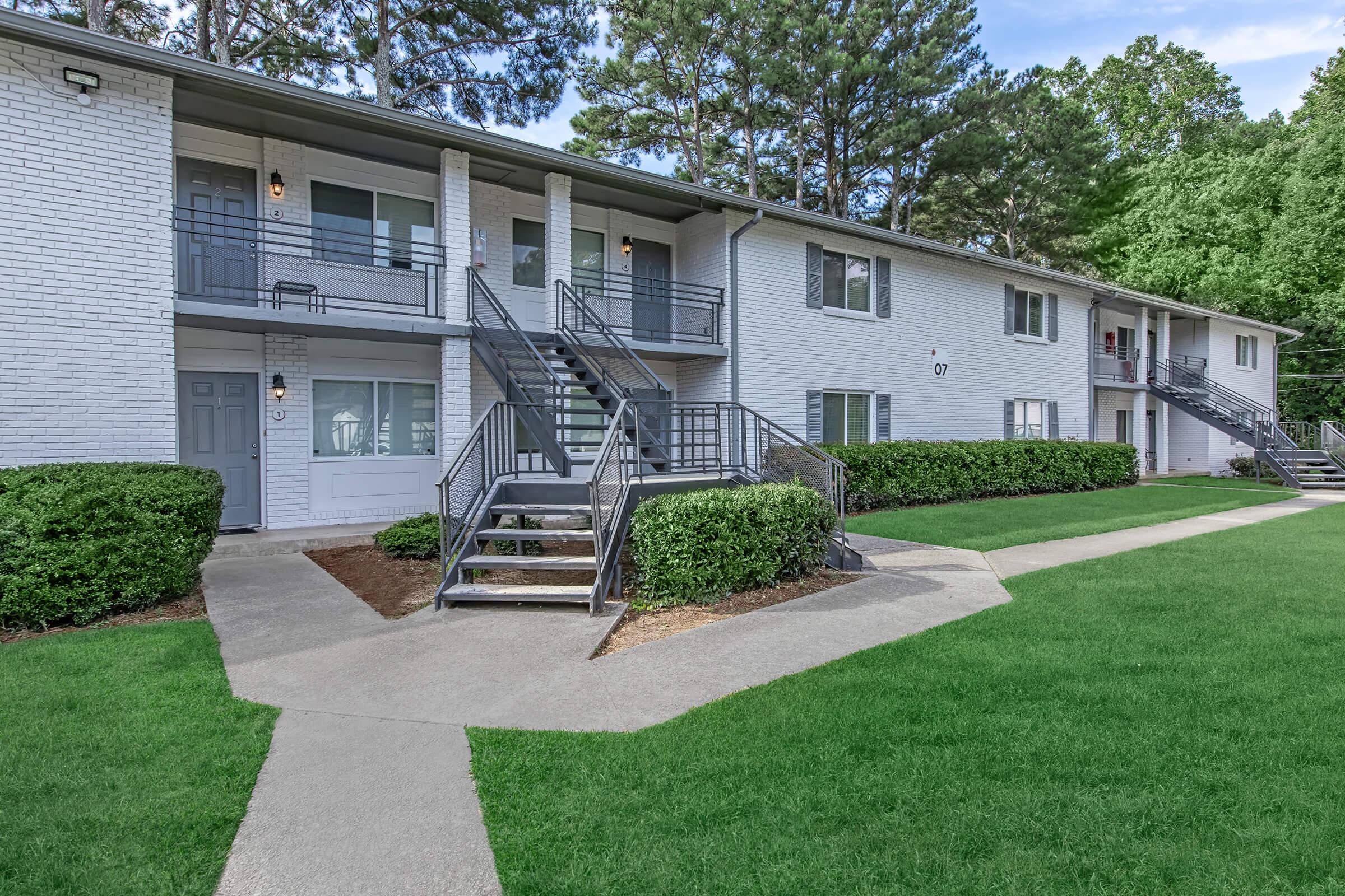 exterior of Novus on Cobb apartments