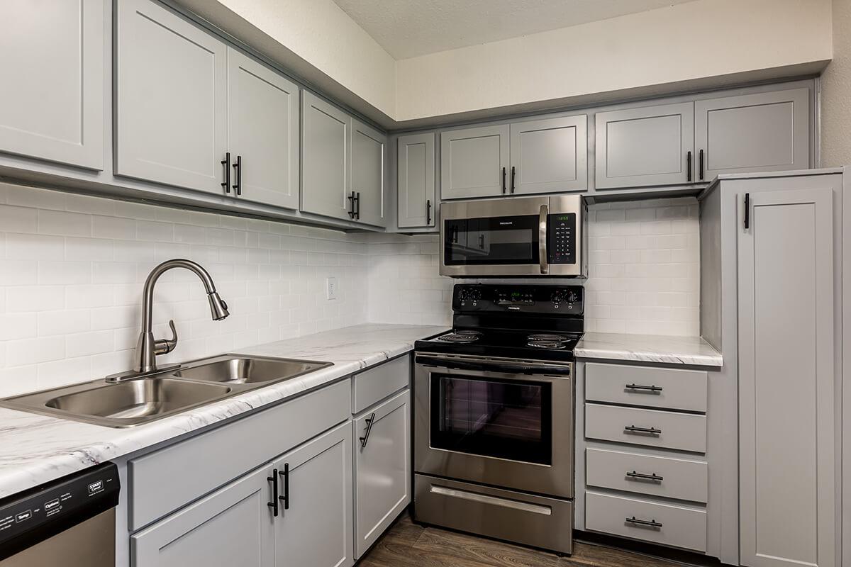 Fully-Equipped Updated Kitchen with a Modern Design - The Gallery Apartments - Tempe - Arizona