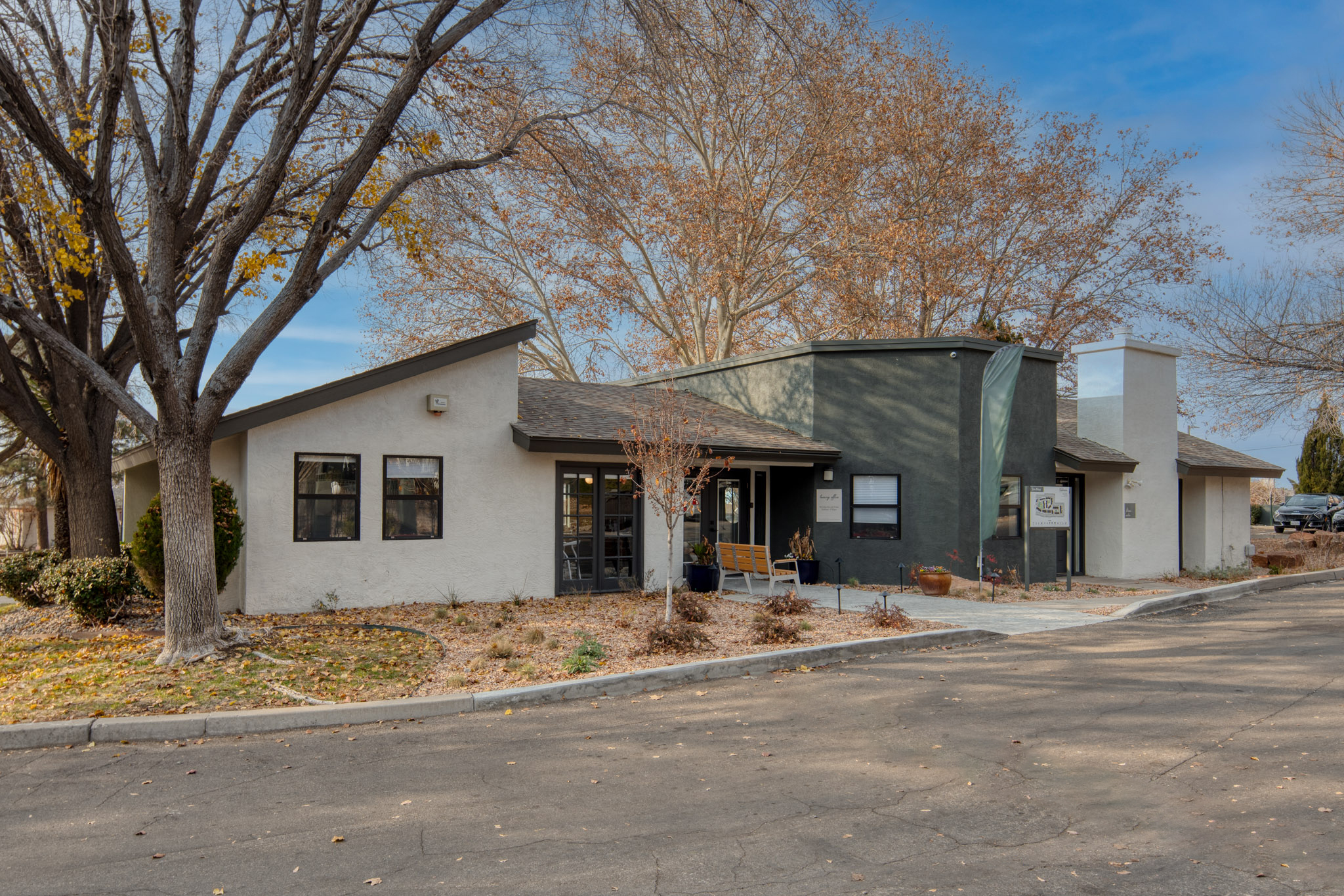 Exterior view of Leasing Office at Treehouse in Albuquerque, New Mexico