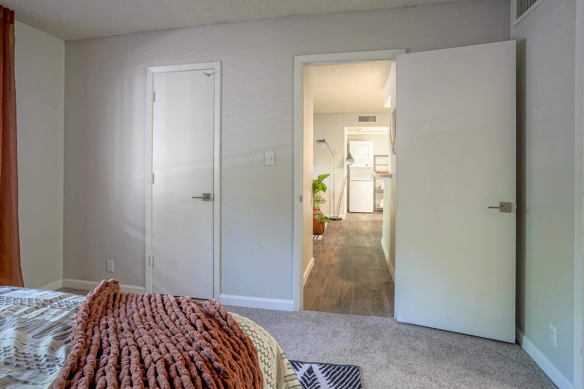 Large Bedroom with Fresh Carpeting - Treehouse Apartments - Albuquerque - New Mexico