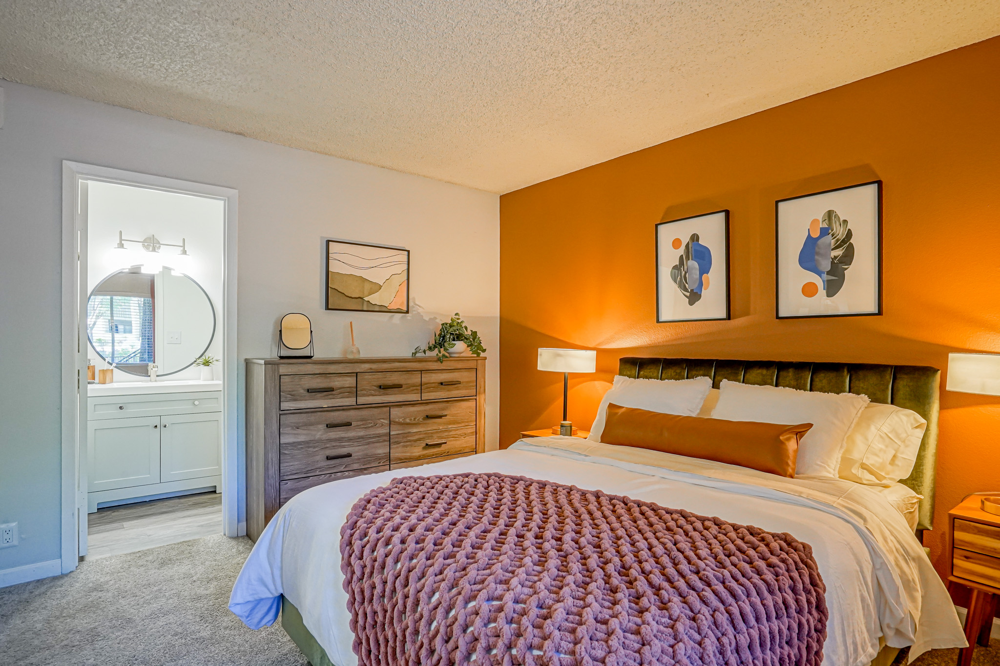 Furnished platinum bedroom interior at Treehouse in Albuquerque, New Mexico