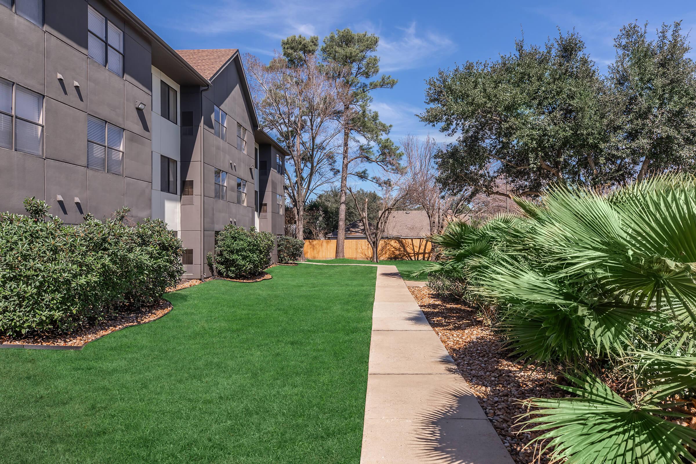 Perla courtyard