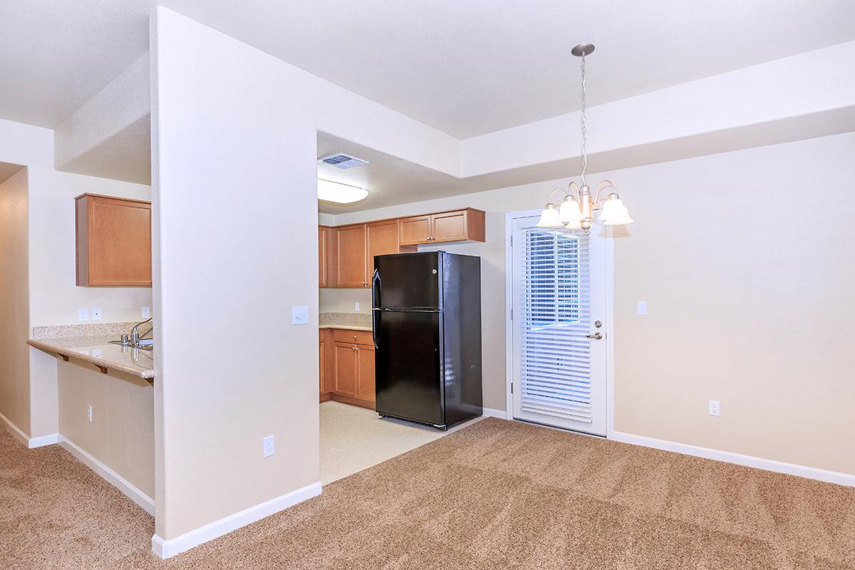 Boulder Creek provides nine foot ceilings