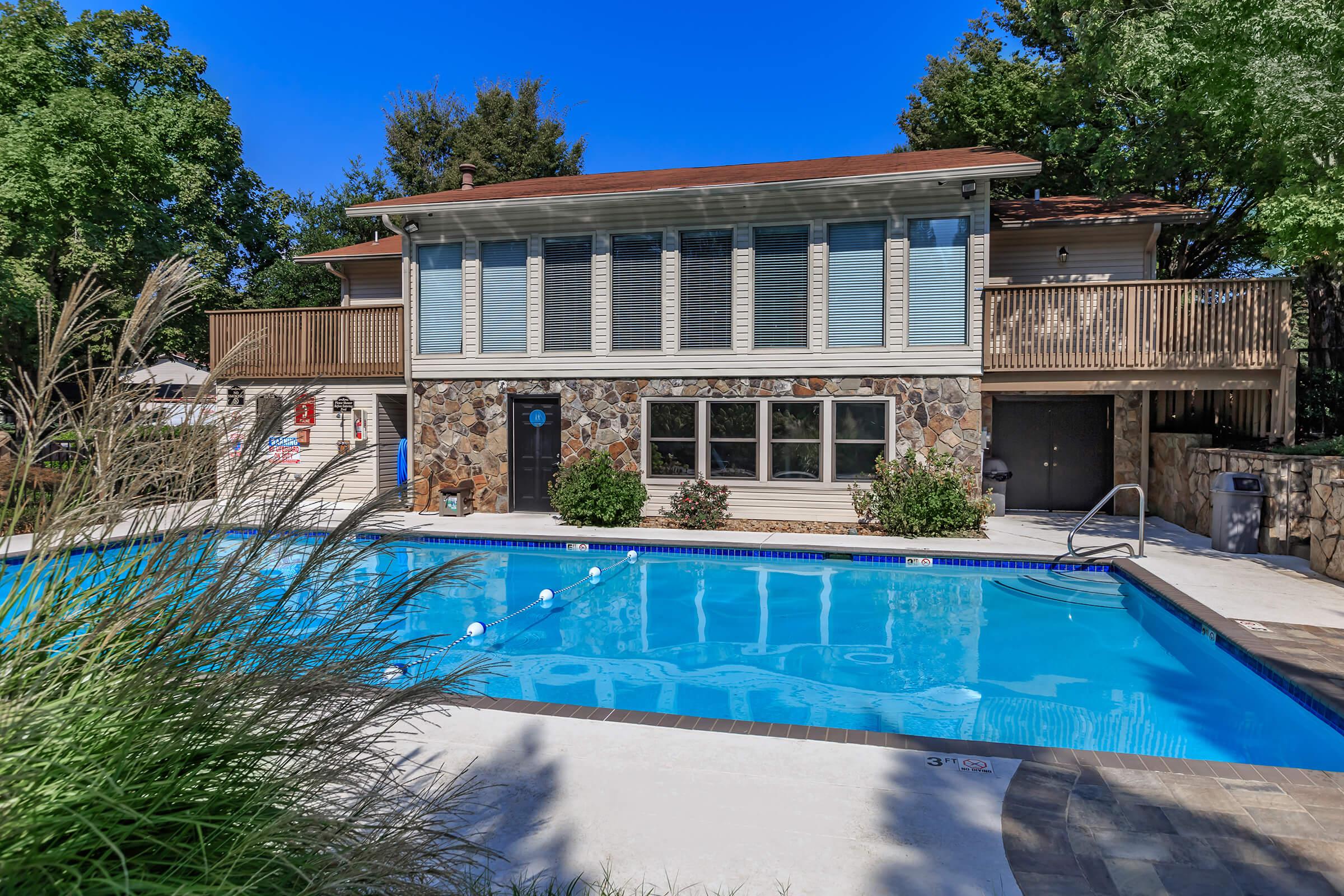 The beautiful pool at Laurel Ridge Apartments in Chattanooga, Tennessee