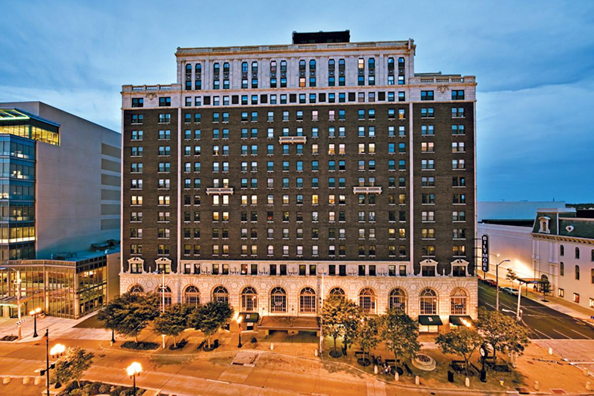a large building