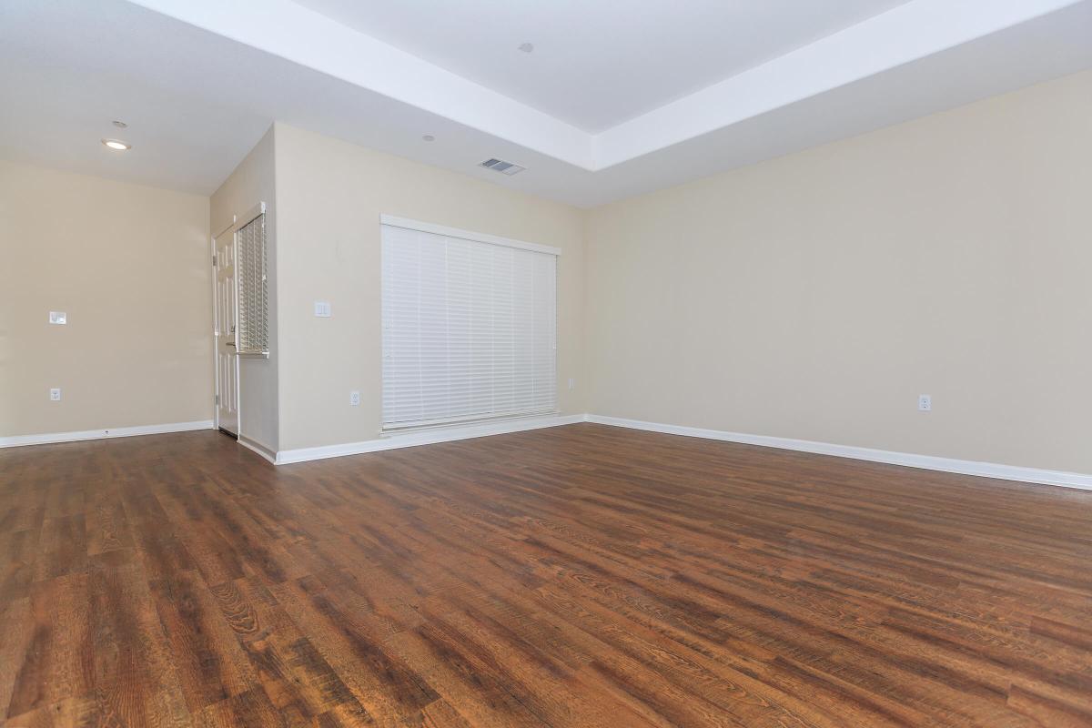 STUNNING HARDWOOD FLOORS