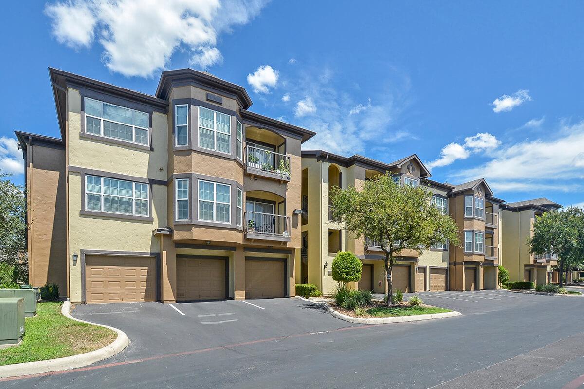 The Reserve at Canyon Creek Apartments in San Antonio, TX - Exterior 25.jpg