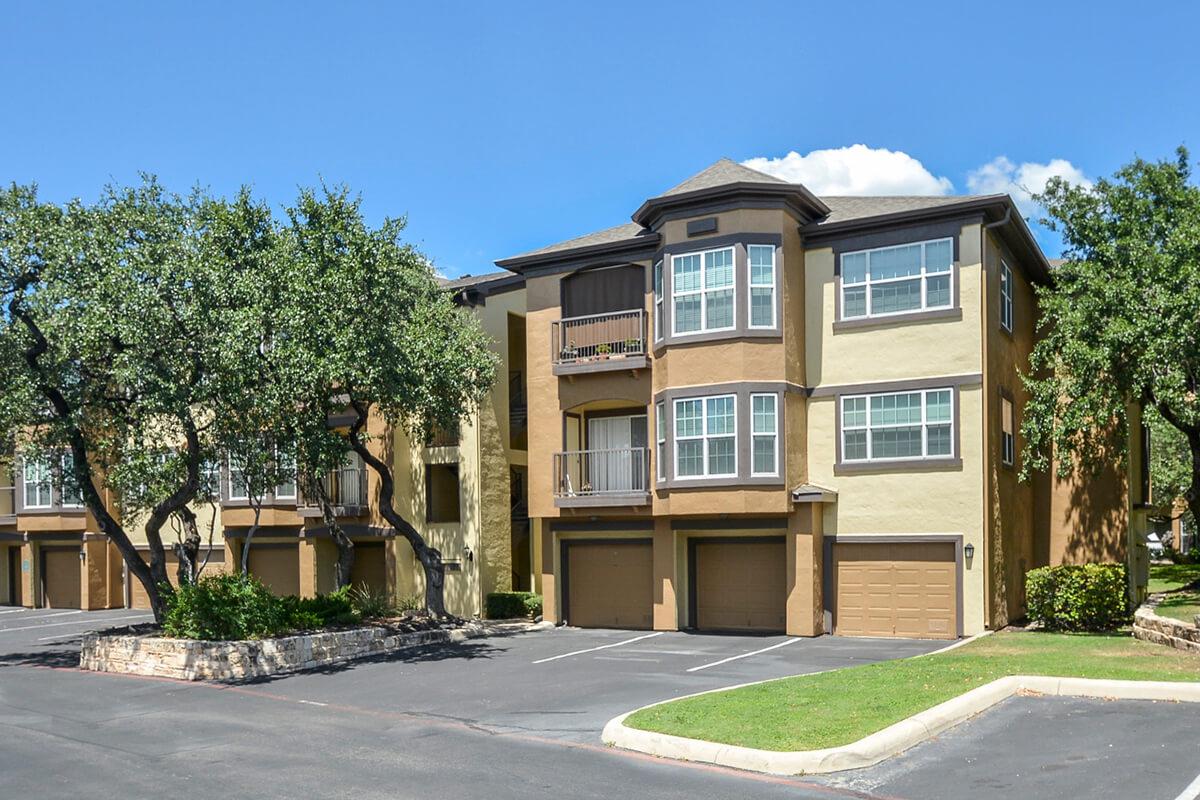 The Reserve at Canyon Creek Apartments in San Antonio, TX - Exterior 29.jpg