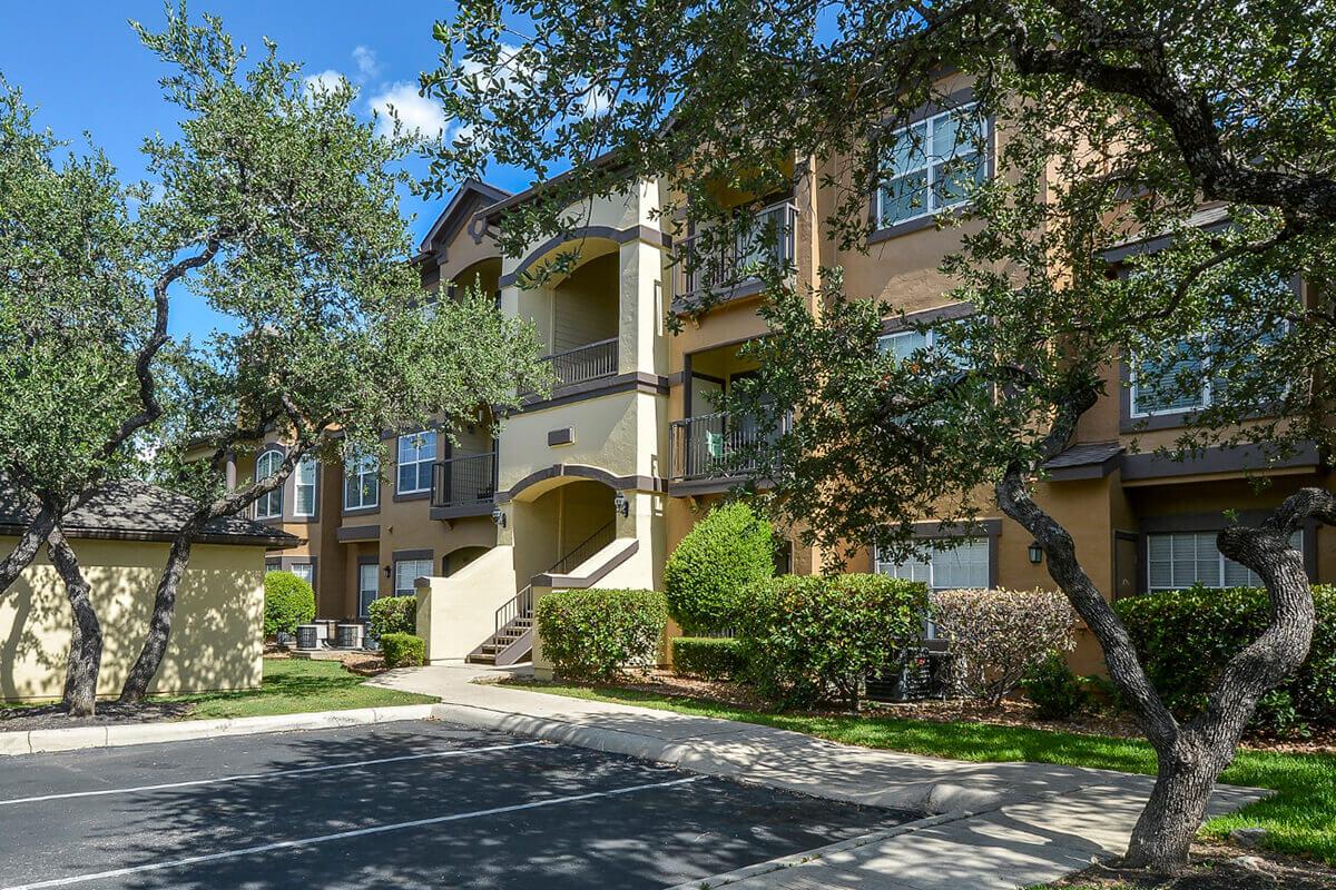 The Reserve at Canyon Creek Apartments in San Antonio, TX - Exterior 40.jpg