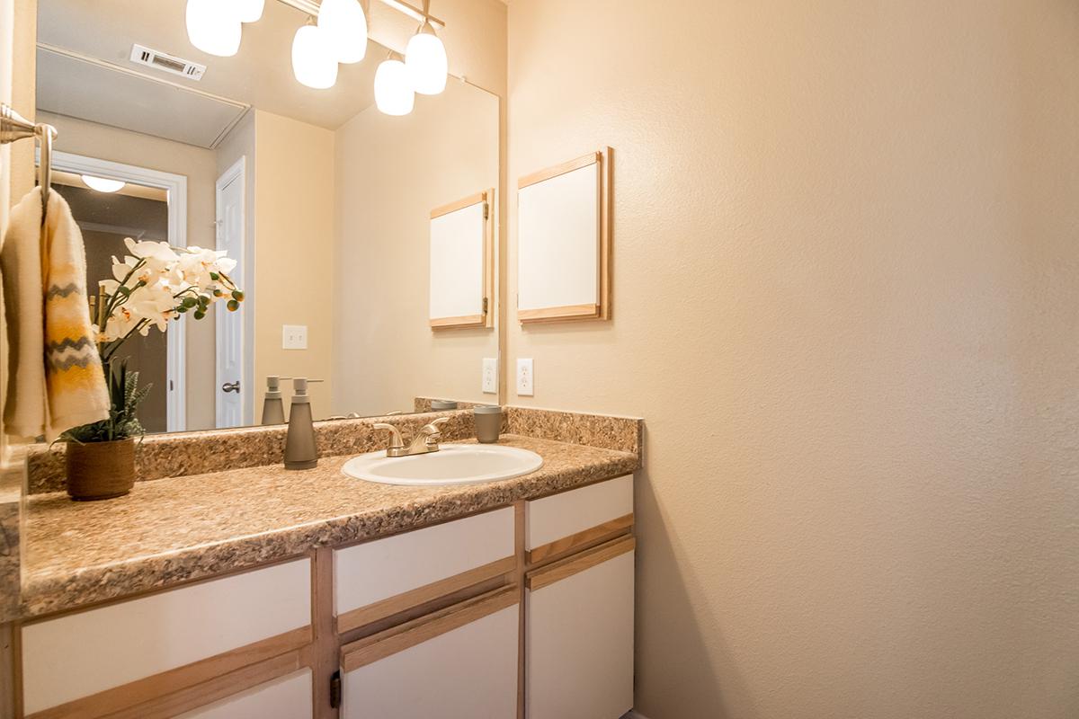 The Reserve at Canyon Creek Apartments in San Antonio, TX - Interior 24.jpg