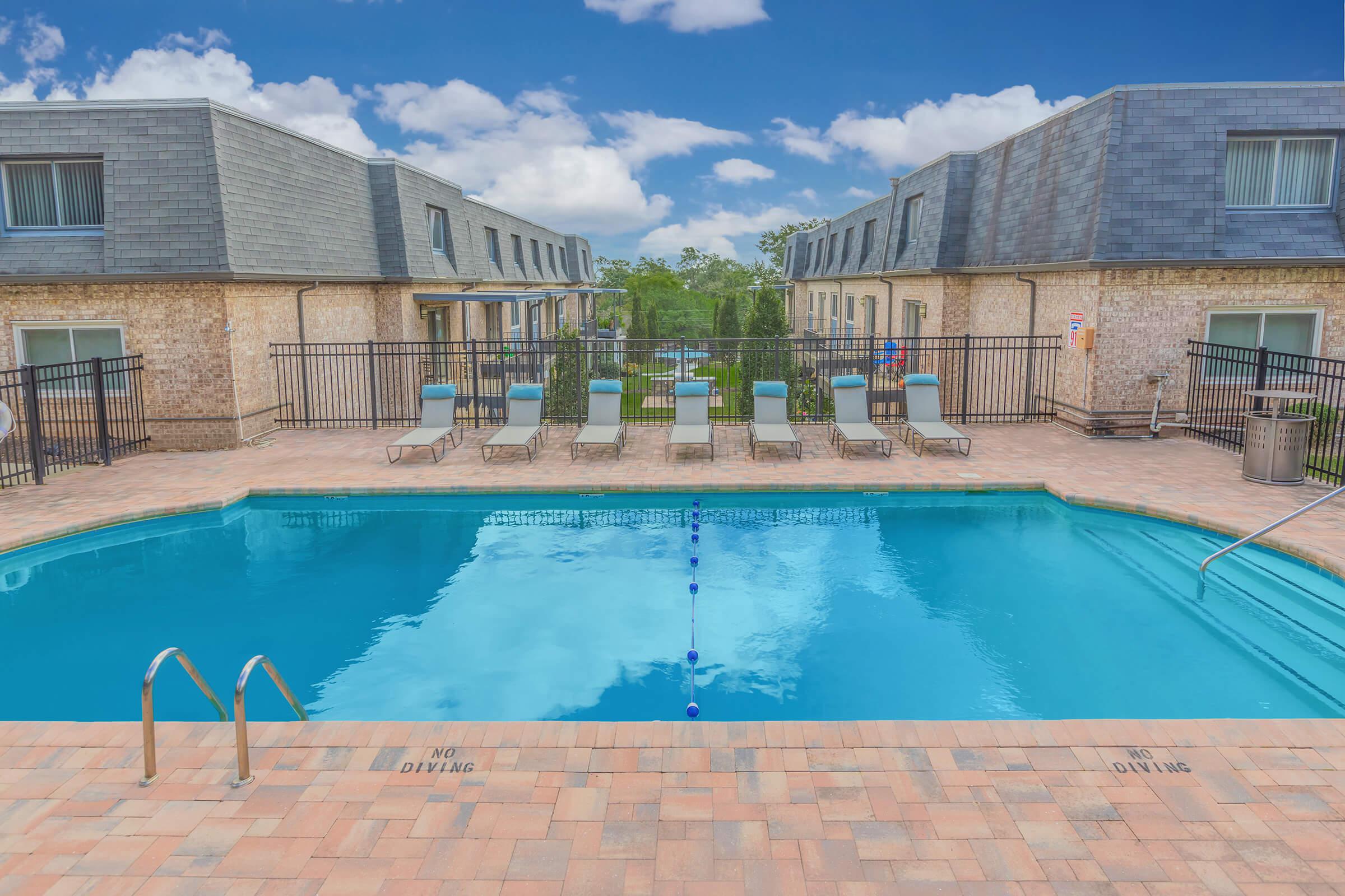 a pool outside of a building
