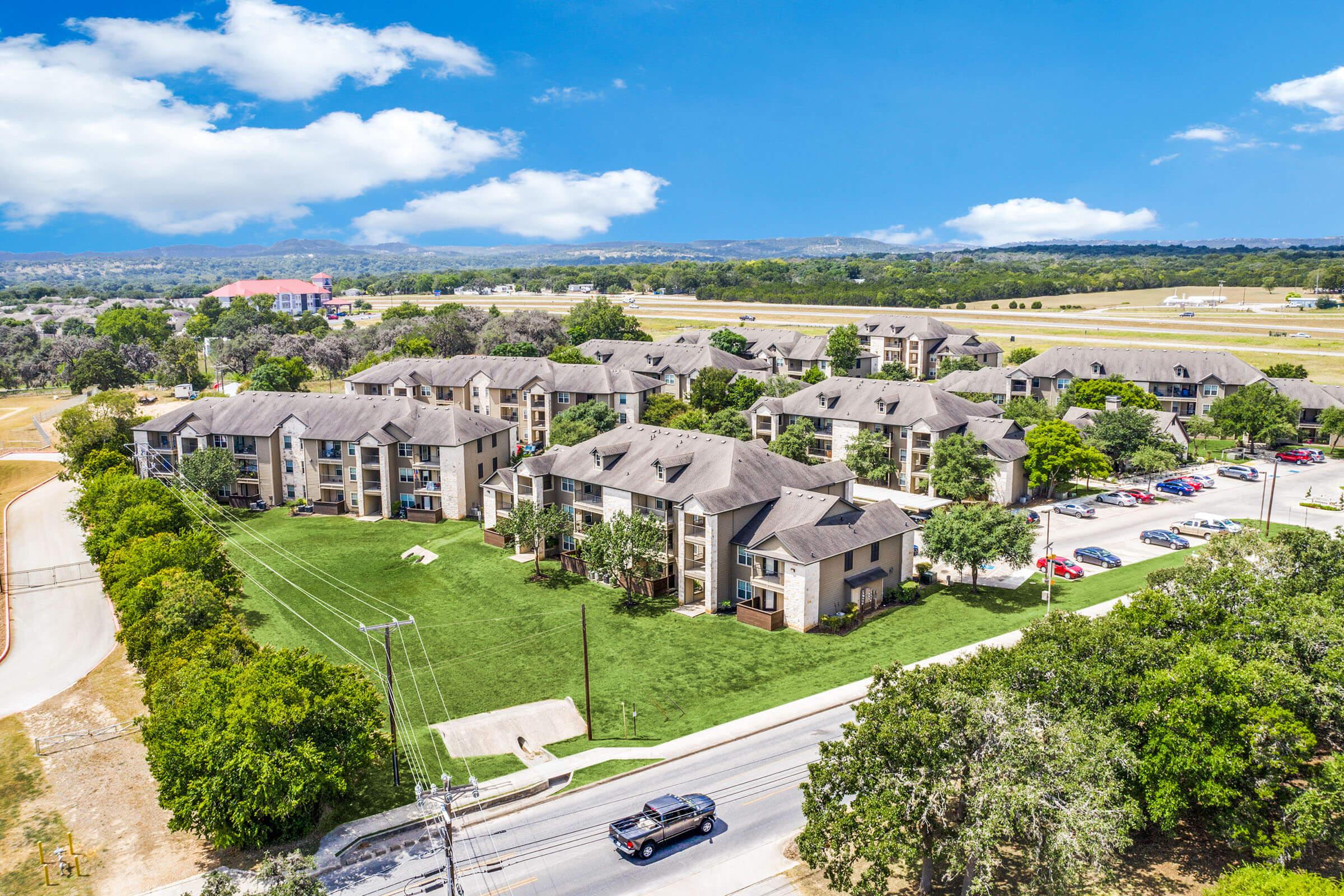 Oxbow Hill Country Apartments in Boerne, TX