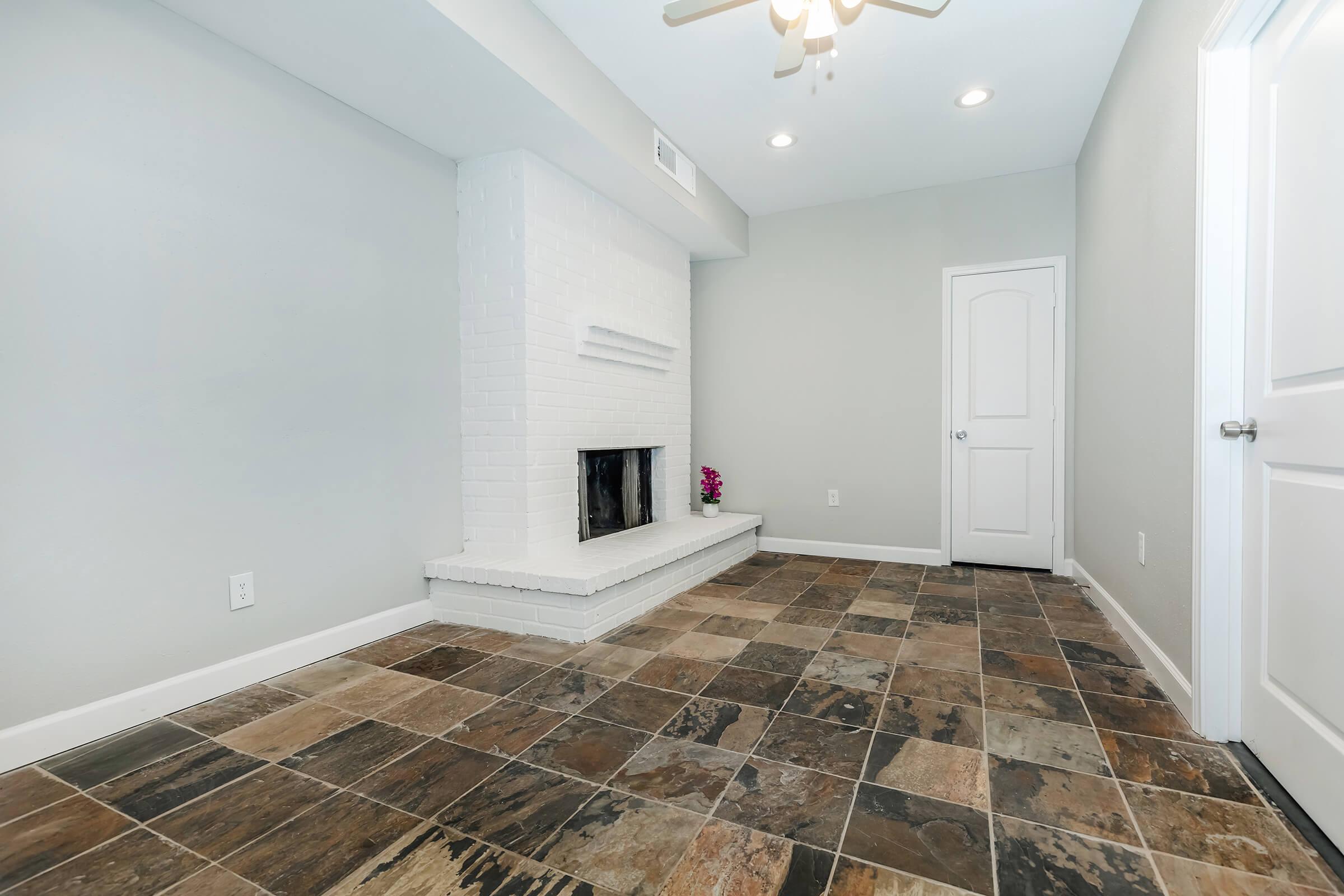 BEAUTIFUL FLOORING AND FIREPLACE IN HOUSTON, TX
