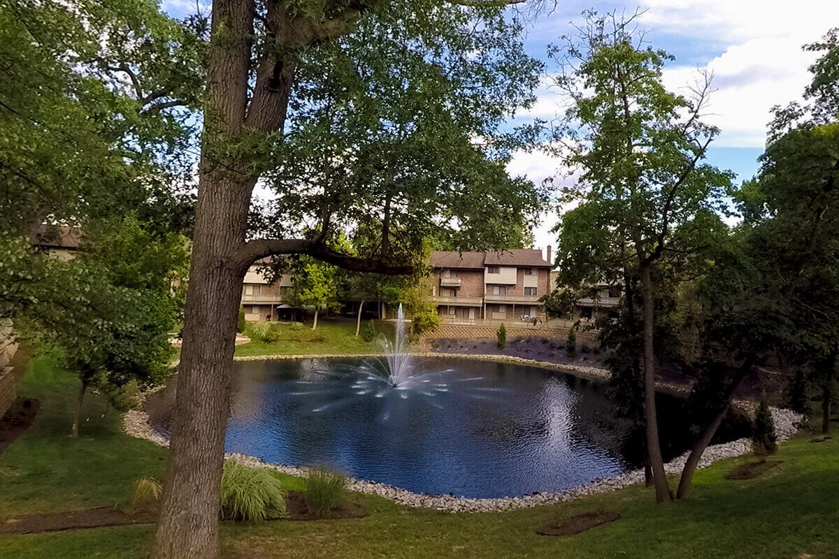 Whispering Hills Apartments in Creve Coeur, MO - Exterior 03.jpg