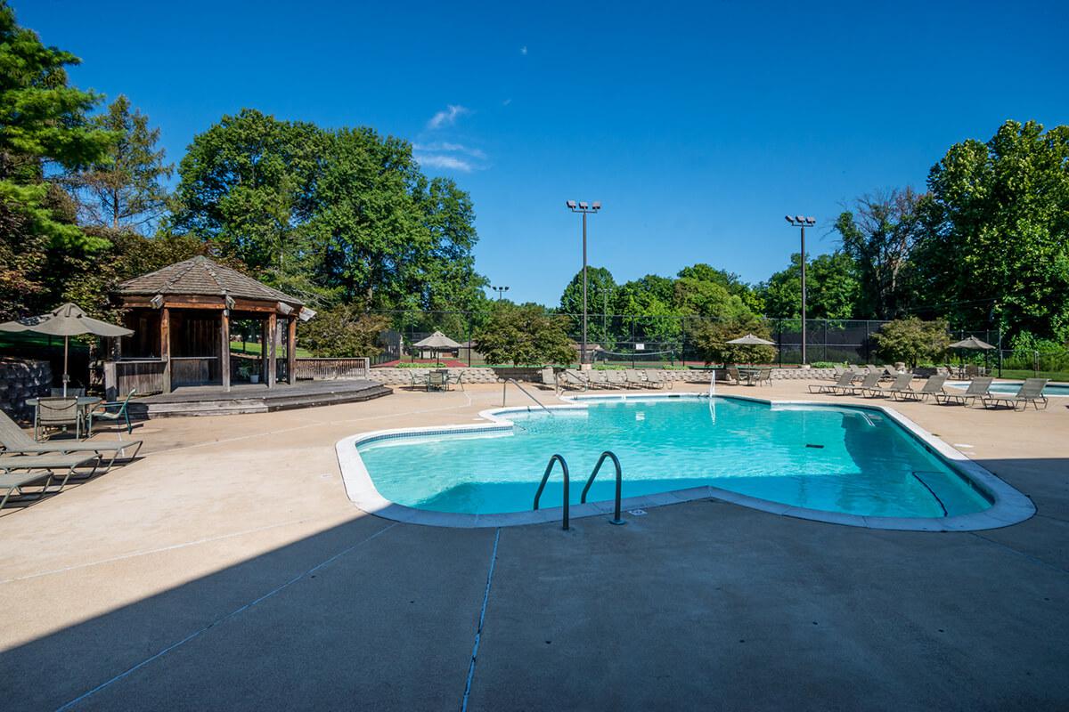 Whispering Hills Apartments in Creve Coeur, MO - Swimming Pool 03.jpg