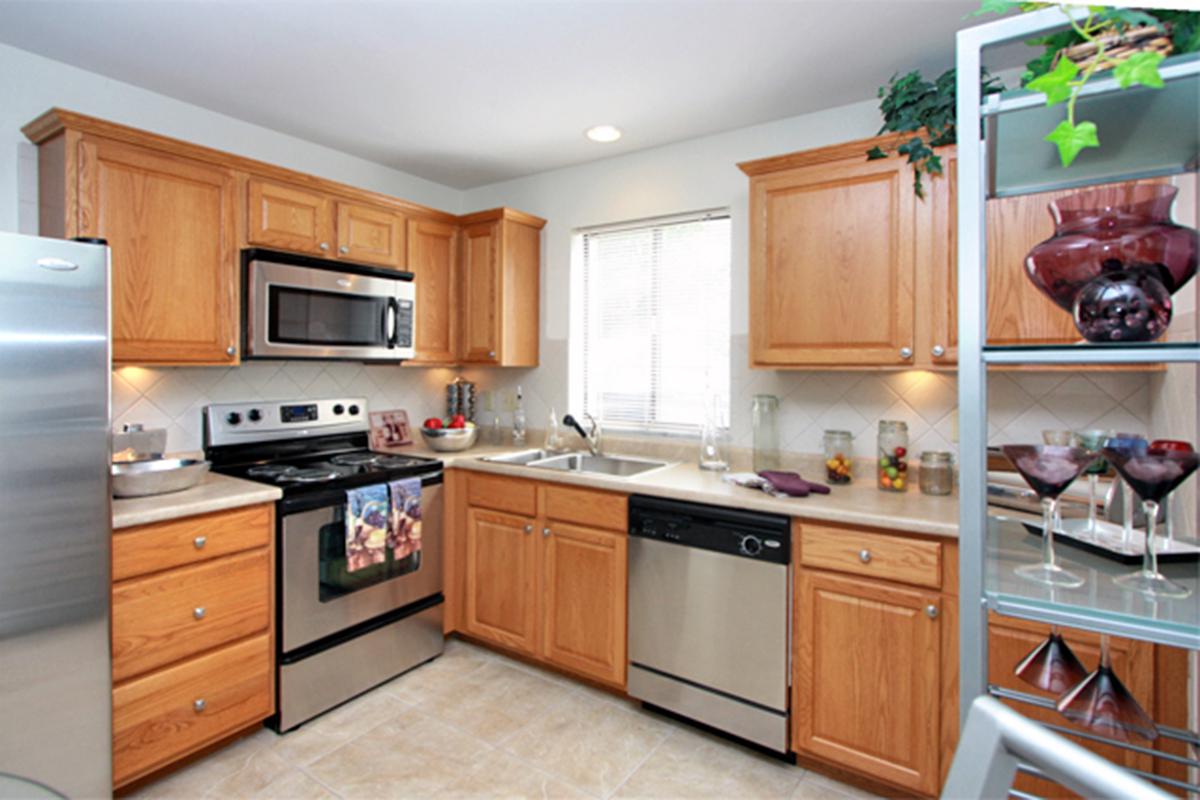 TH Kitchen.jpg