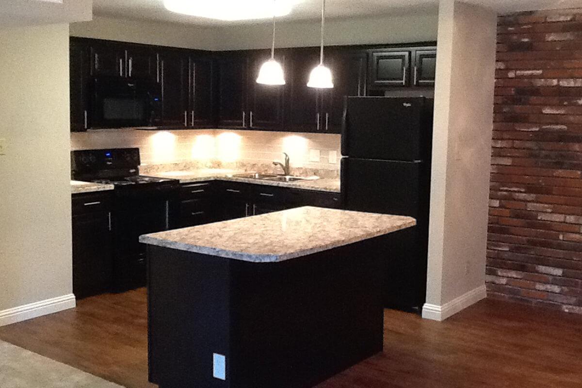 Whispering Hills Apartments in Creve Coeur, MO - Interior 00-2.jpg