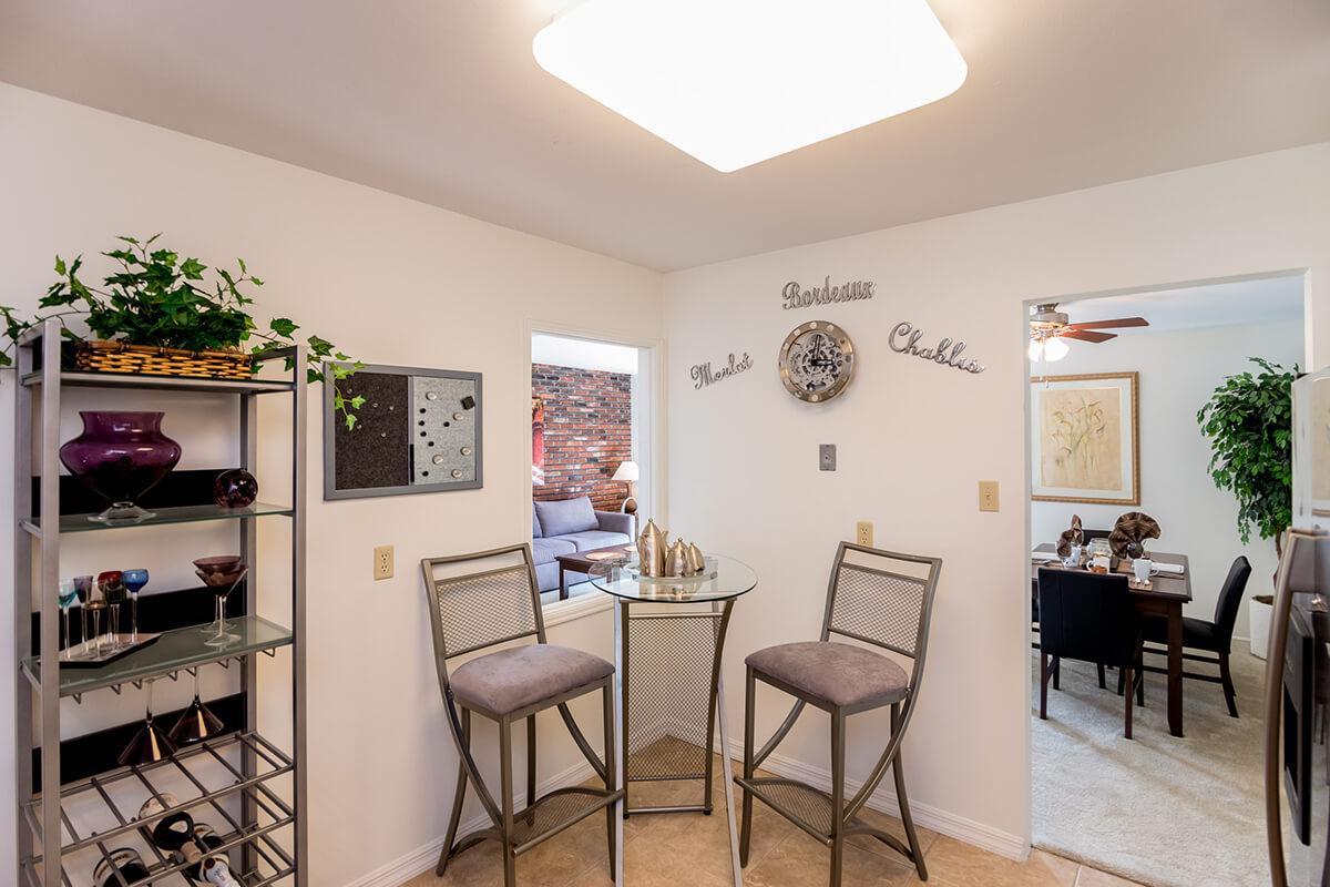 Whispering Hills Apartments in Creve Coeur, MO - Interior 20.jpg