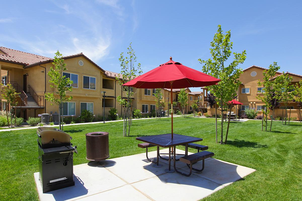 Relax at the picnic area in Villa Siena Apartments