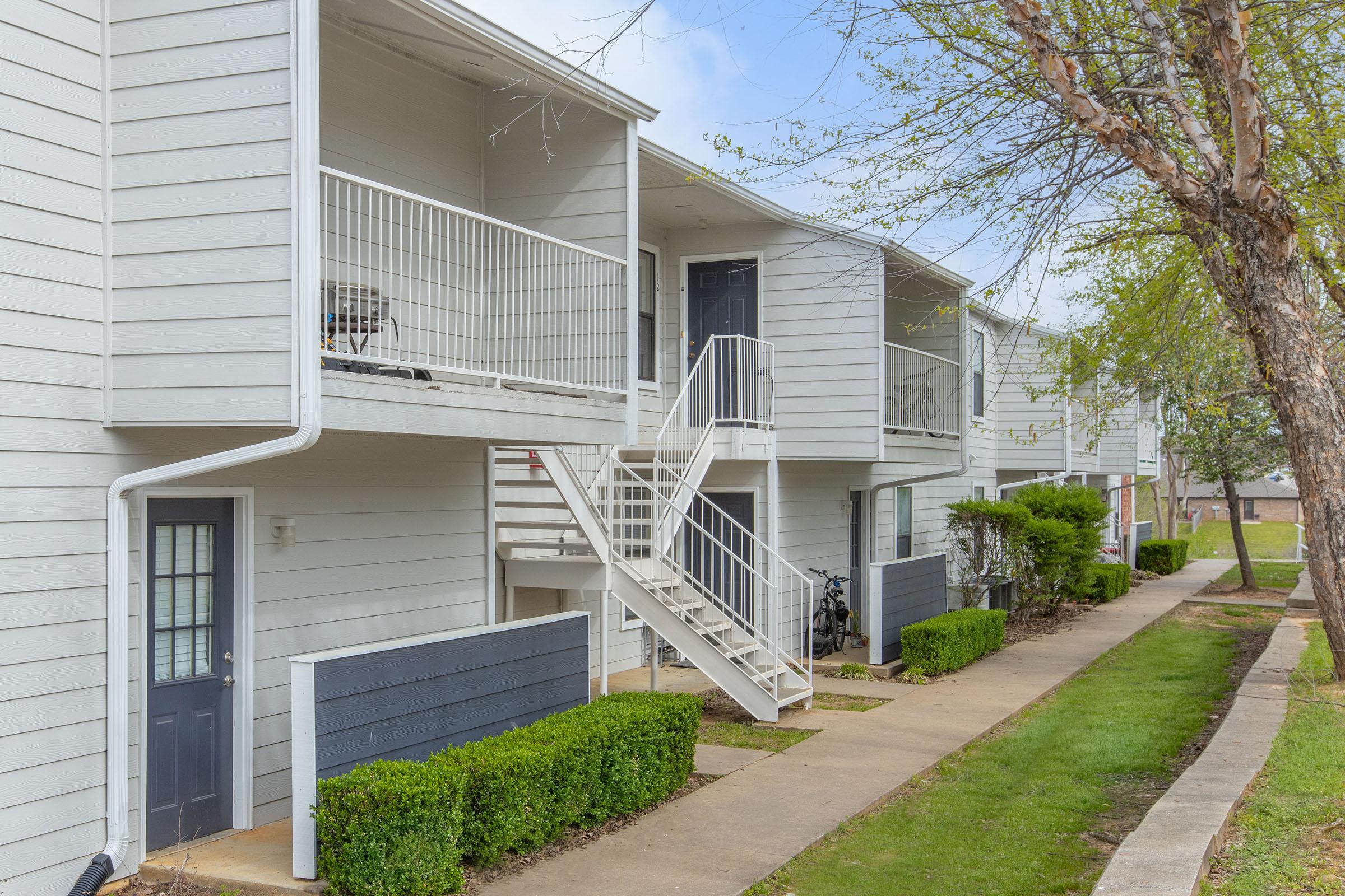 Gallery Rena Valley Apartments in Van Buren, AR