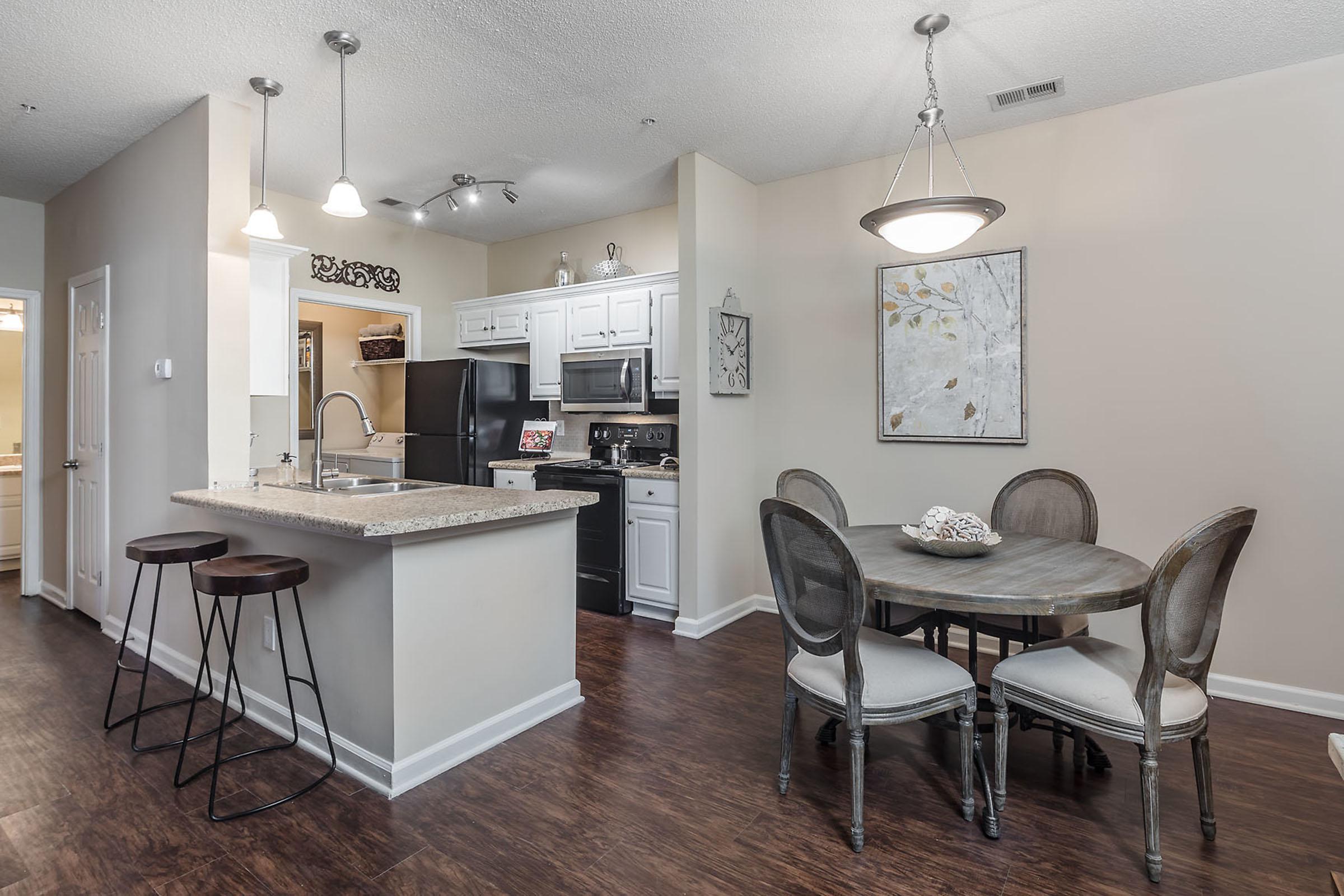 Walden Glen Apartments in Evans, GA - Interior 05.jpg