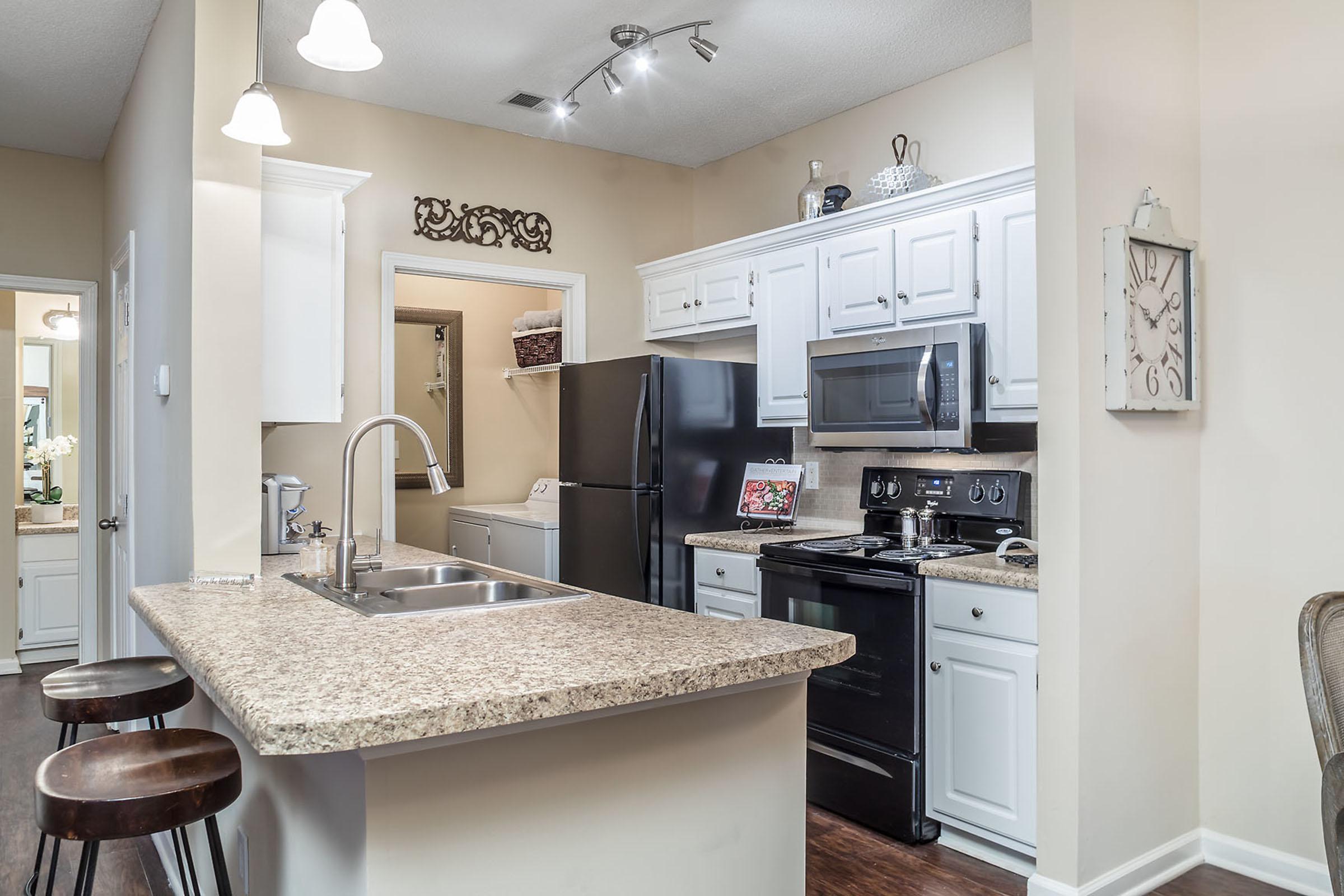 Walden Glen Apartments in Evans, GA - Interior 06.jpg