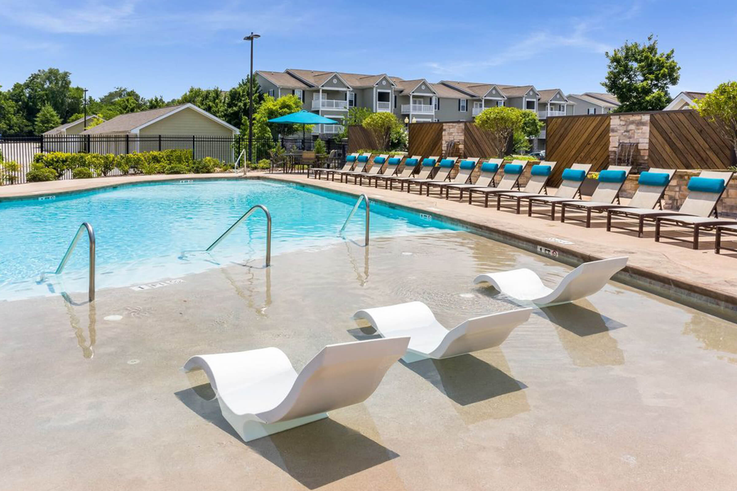 Apply Monarch Apartments in Chattanooga, TN