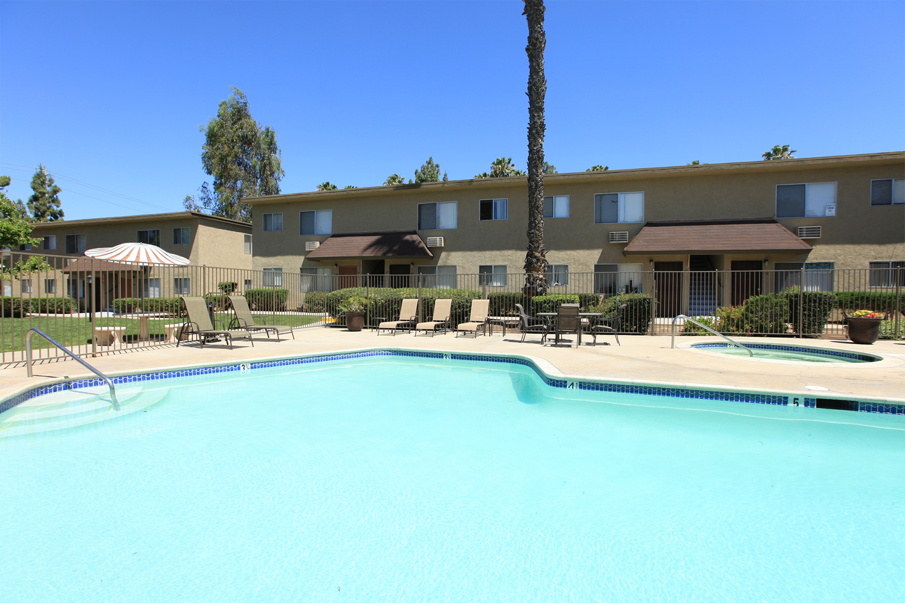 Crestwood Apartments Apartment Living in El Cajon, CA