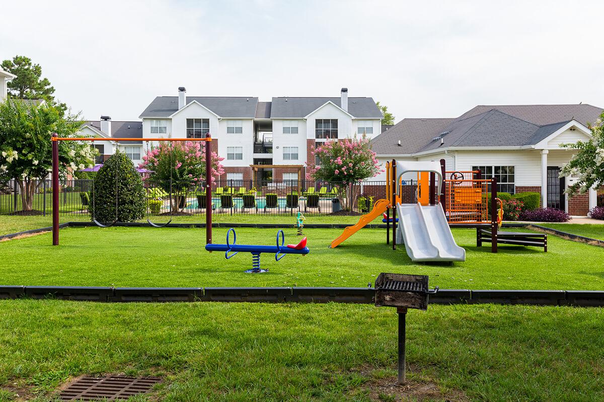 Reserve at Harpers Point Apartments in Murfreesboro, TN - Playground 03.jpg