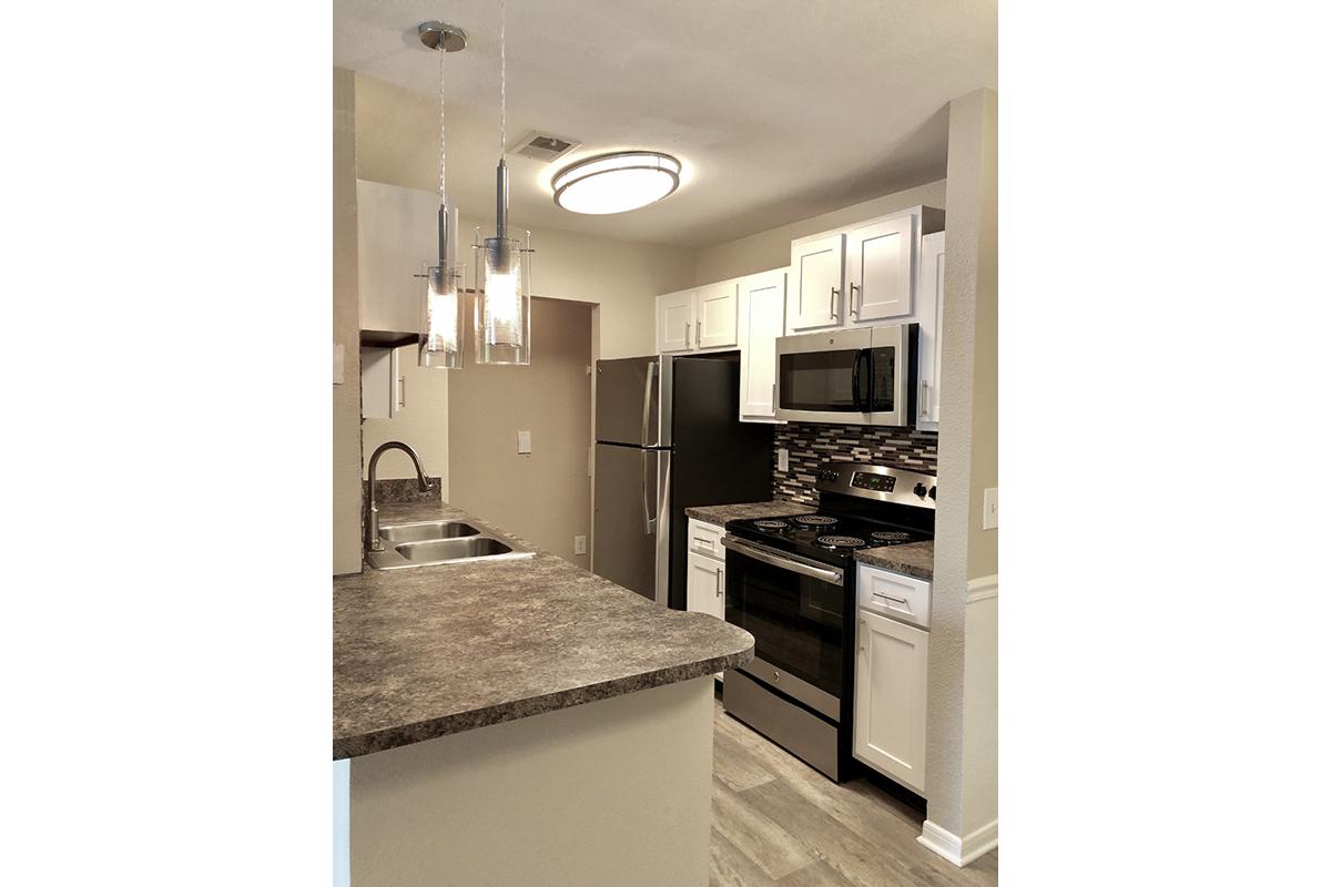 The Reserve at Harper's Point Apartments in Murfreesboro, TN - Interior 01 (960x1280).jpg