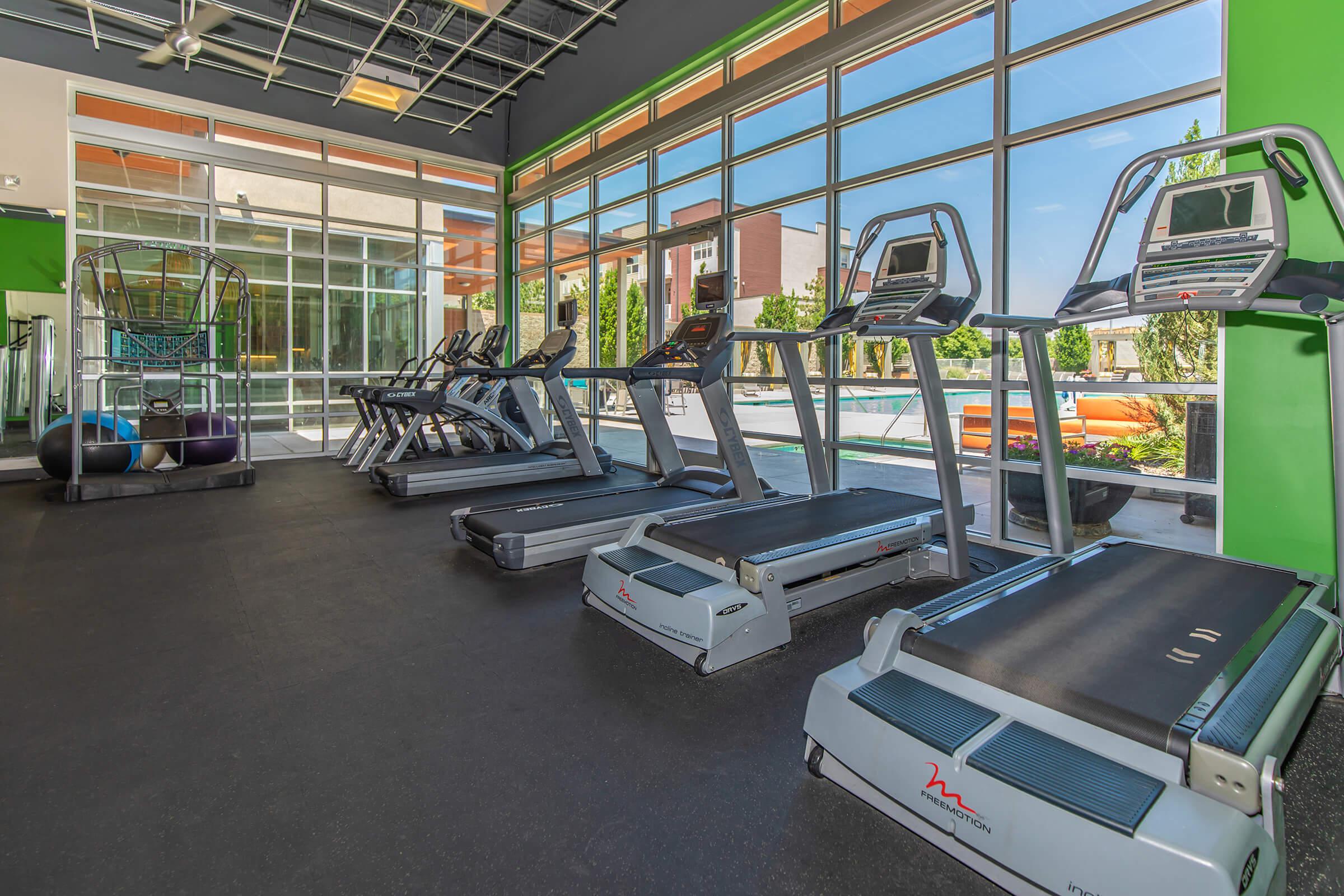 STATE-OF-THE-ART FITNESS CENTER