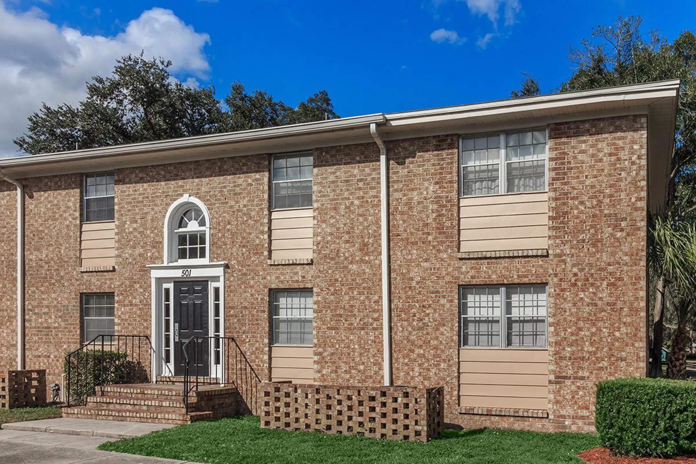 heritage-at-temple-terrace-apartments-temple-terrace-fl-building-photo (17).jpg