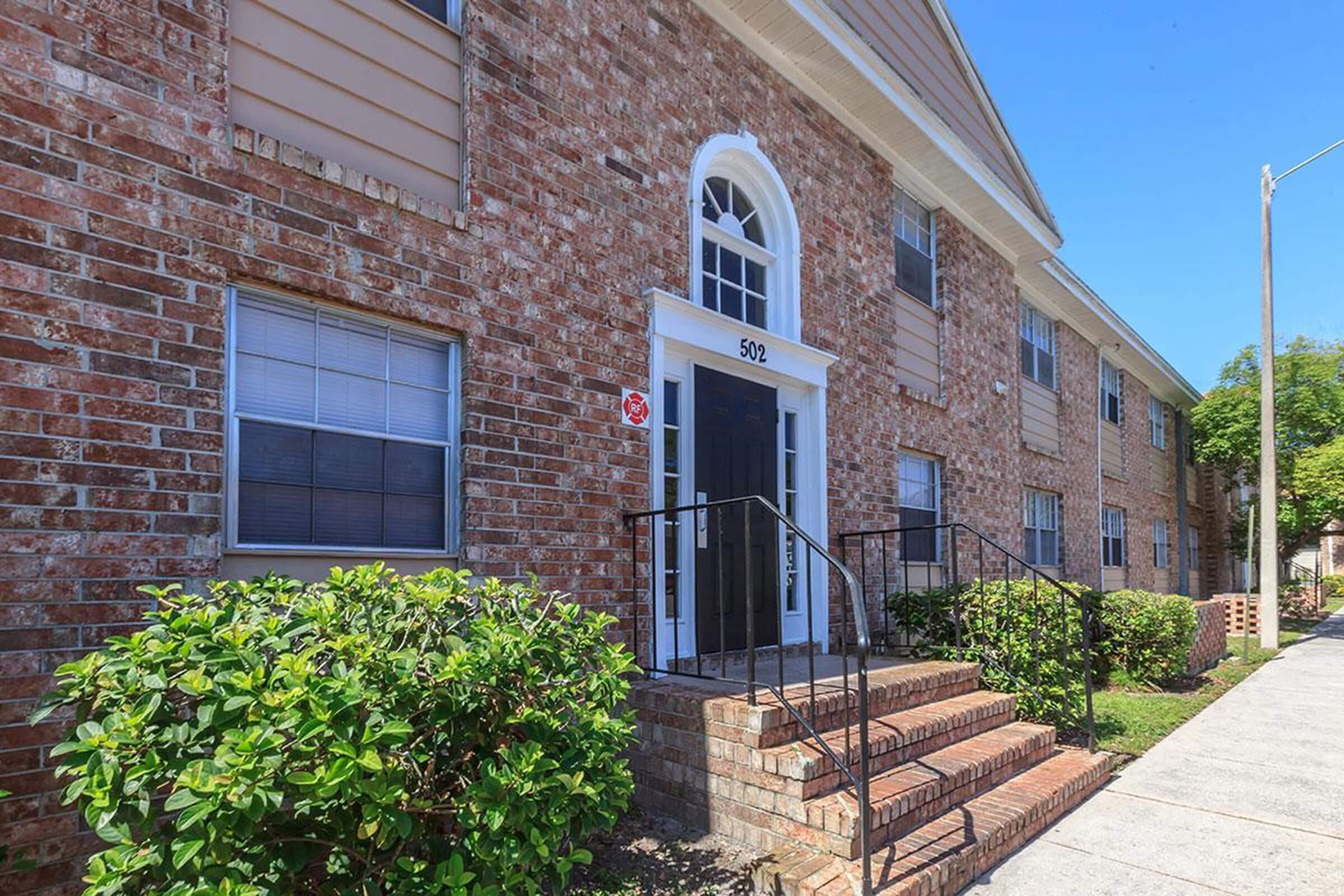 heritage-at-temple-terrace-apartments-temple-terrace-fl-building-photo (19).jpg