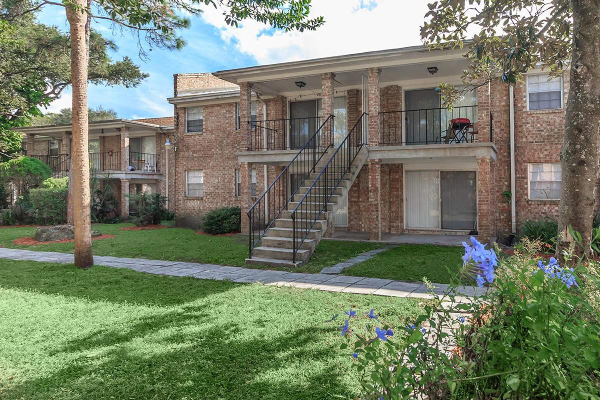 heritage-at-temple-terrace-apartments-temple-terrace-fl-building-photo (26).jpg