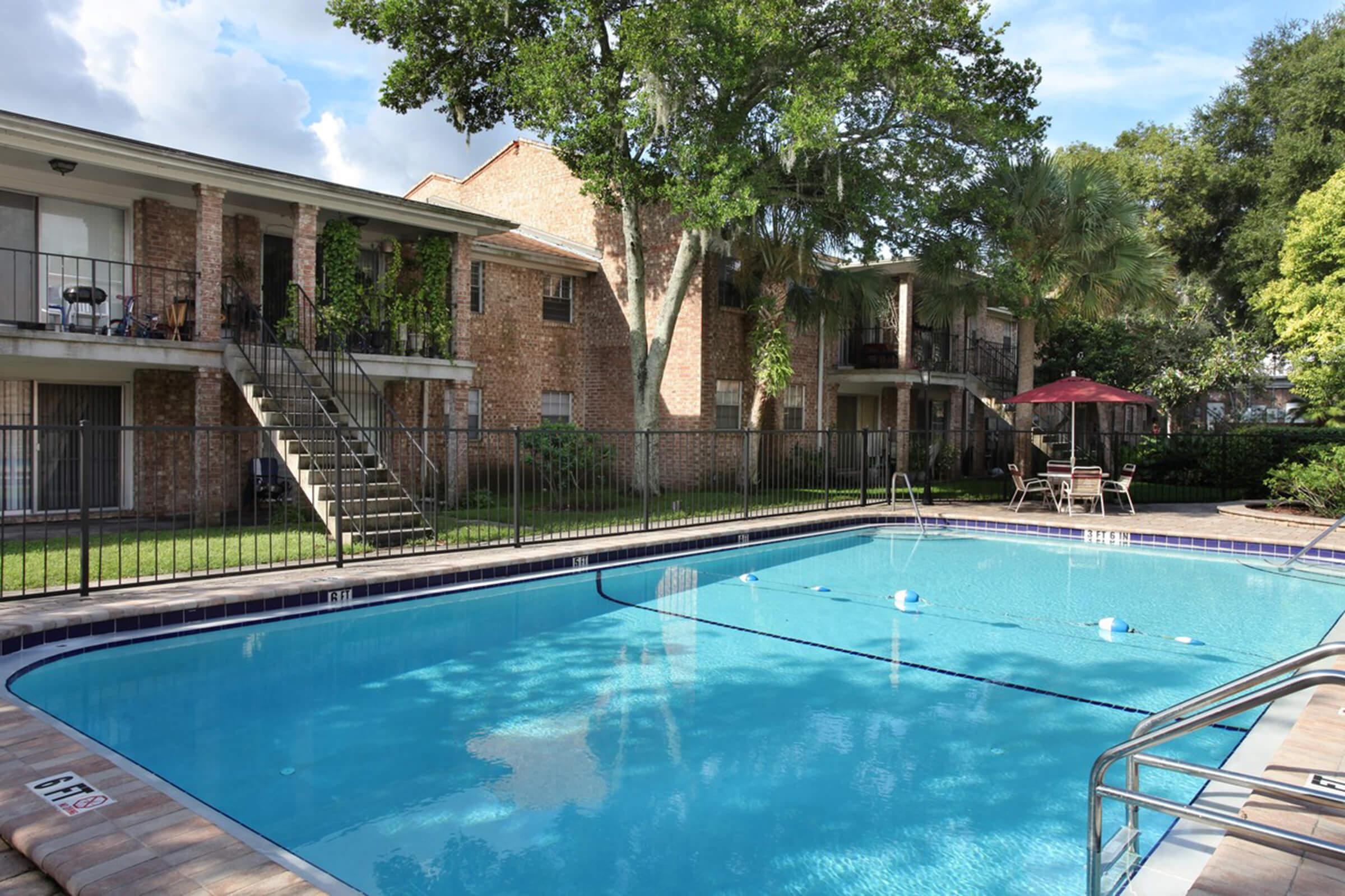 heritage-at-temple-terrace-apartments-temple-terrace-fl-building-photo (4).jpg