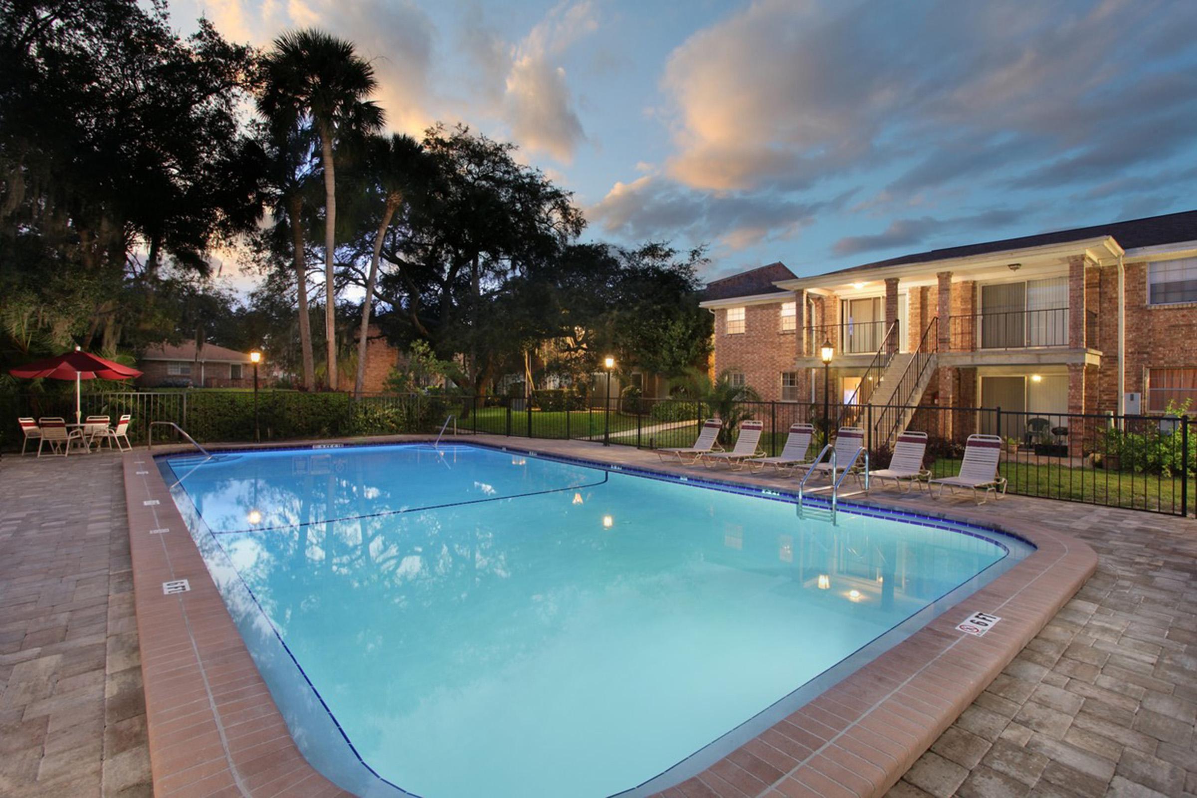heritage-at-temple-terrace-apartments-temple-terrace-fl-primary-photo.jpg