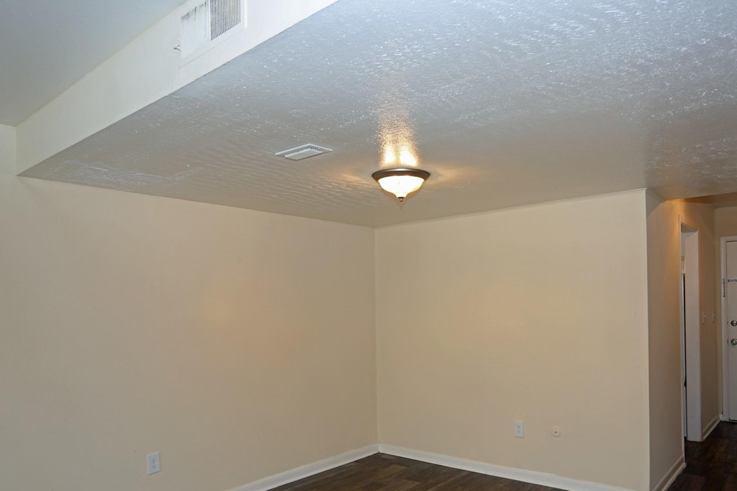 heritage-at-temple-terrace-apartments-temple-terrace-fl-interior-photo (2).jpg