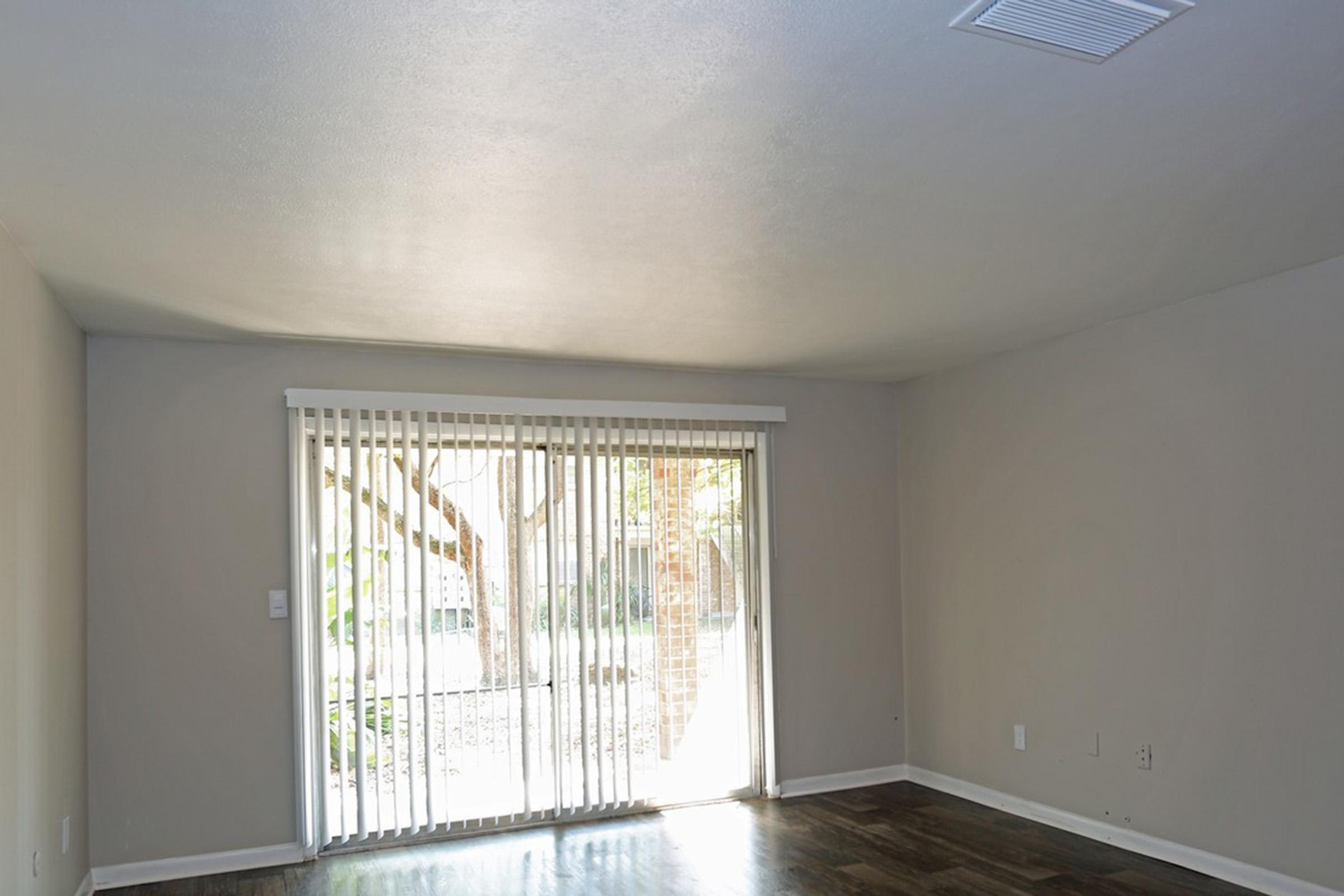 heritage-at-temple-terrace-apartments-temple-terrace-fl-interior-photo (24).jpg