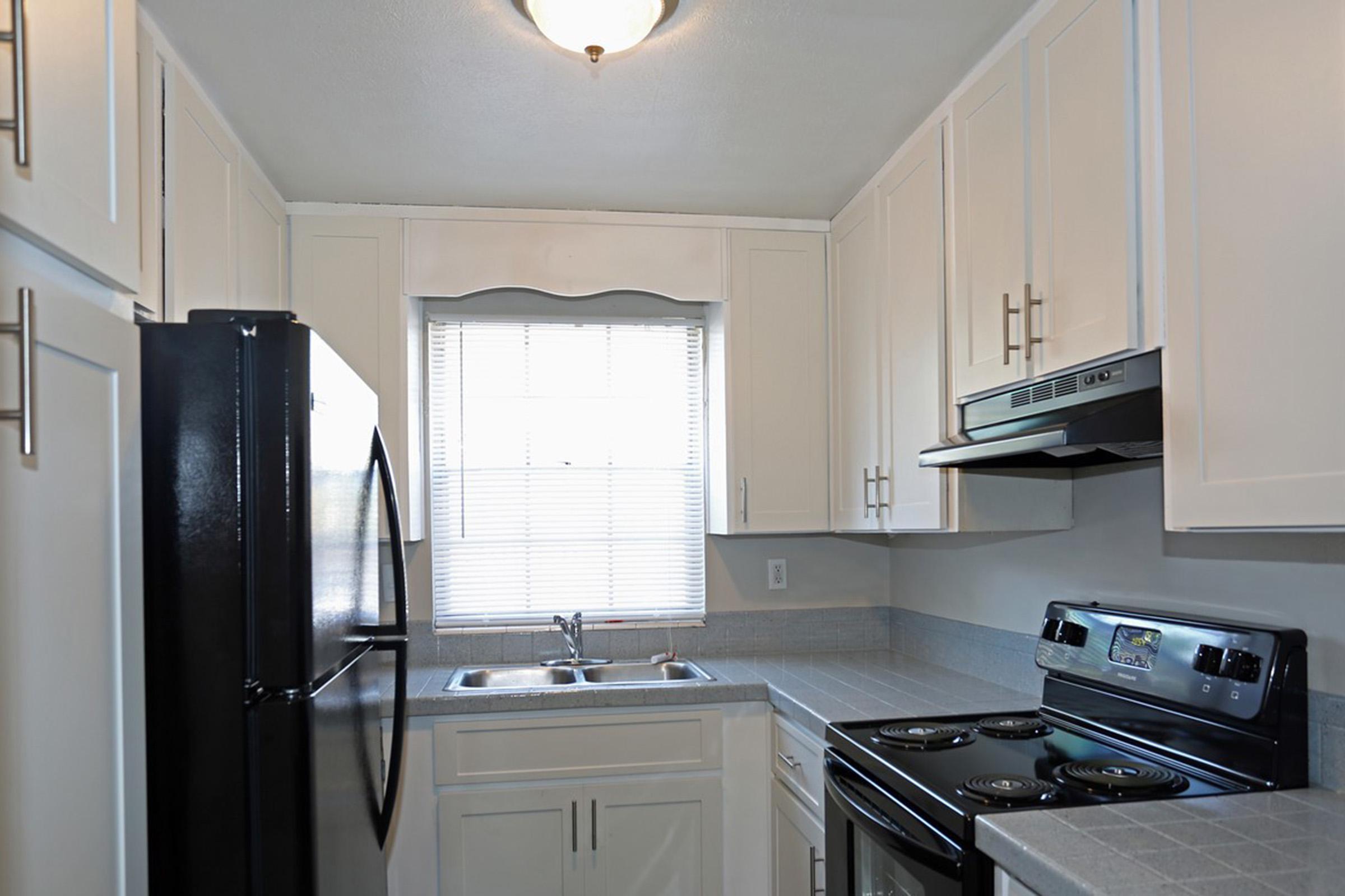 heritage-at-temple-terrace-apartments-temple-terrace-fl-interior-photo (26).jpg