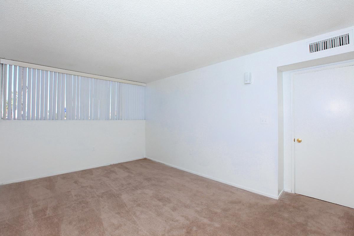 OPEN SPACES AT THE PALMS APARTMENTS IN LAS VEGAS