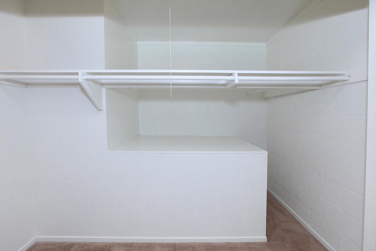 OVERSIZED CLOSETS AT THE PALMS IN LAS VEGAS