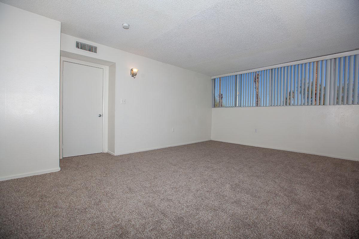 COMFY BEDROOM AT THE PALMS APARTMENTS IN LAS VEFAS