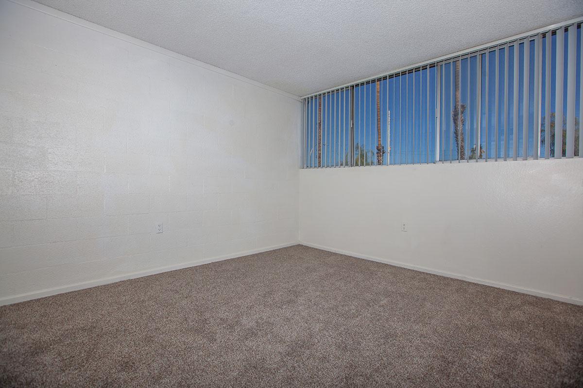 SPACIOUS ROOM AT THE PALMS APARTMENTS IN LAS VEGAS
