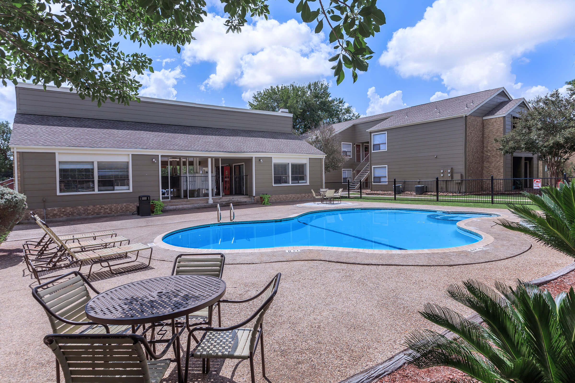 Summers Bend Contact Us