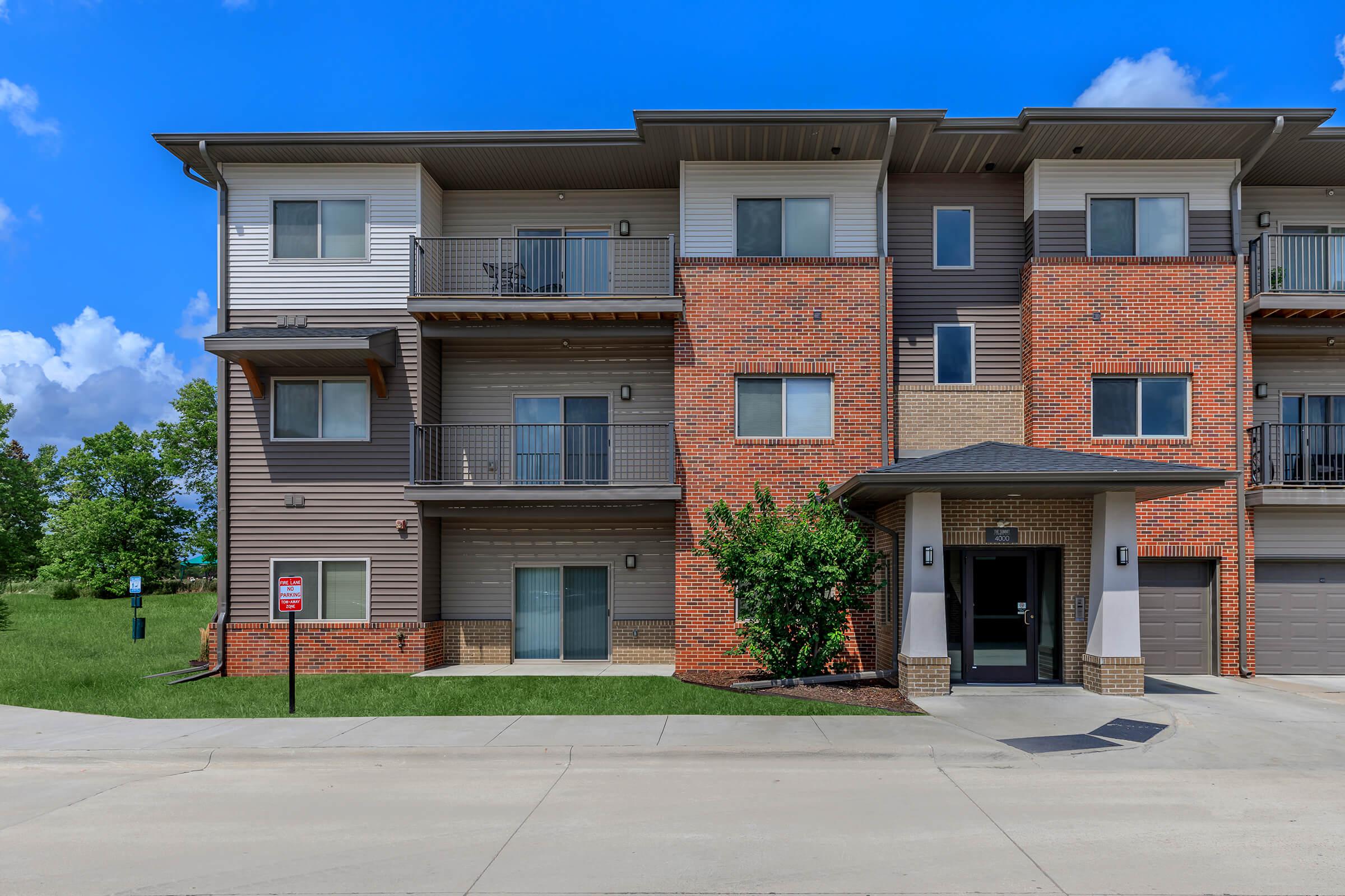 YOUR NEW APARTMENT HOME AWAITS  IN SIOUX CITY, IOWA