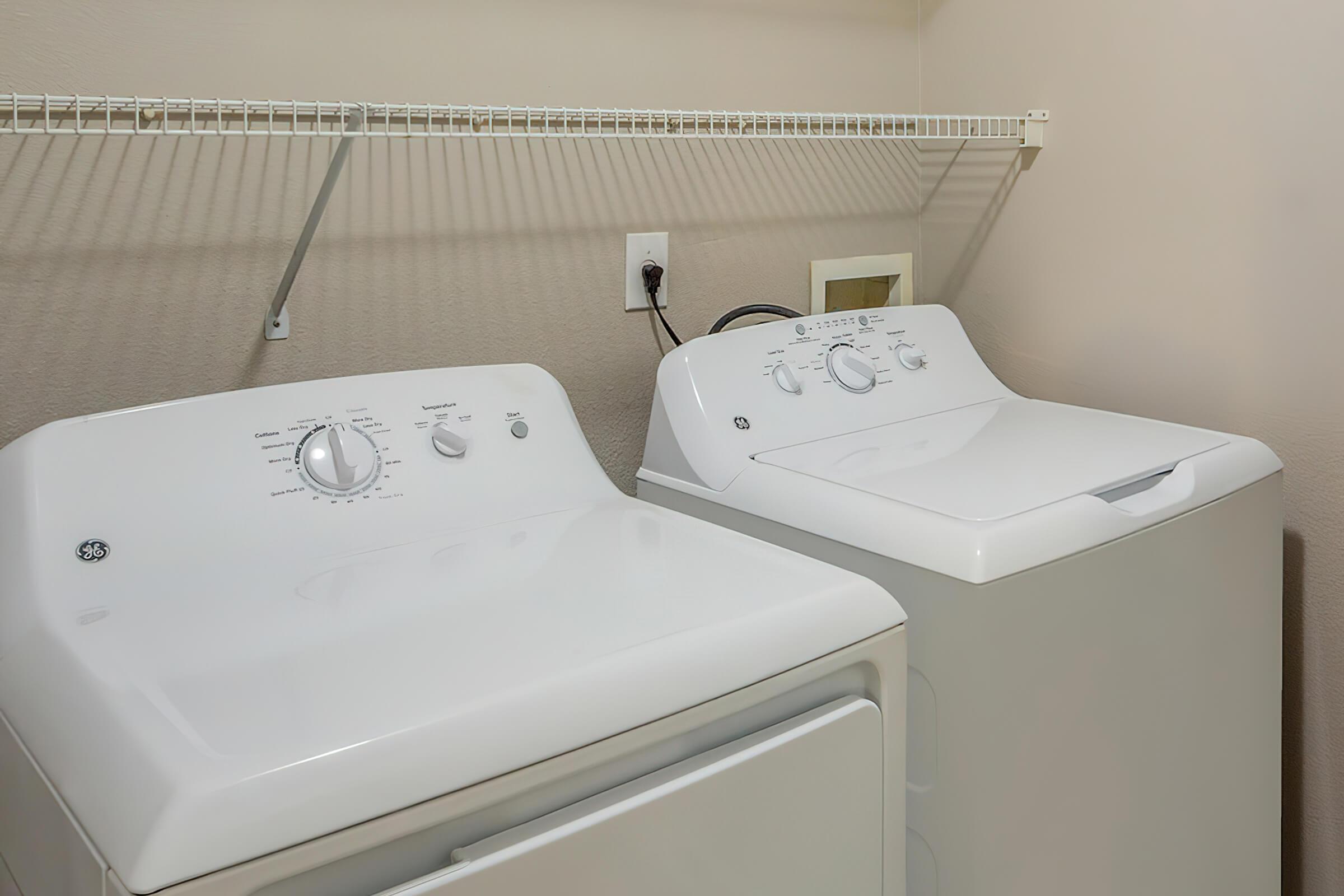 EASY ACCESS LAUNDRY AREA WITH CONNECTIONS